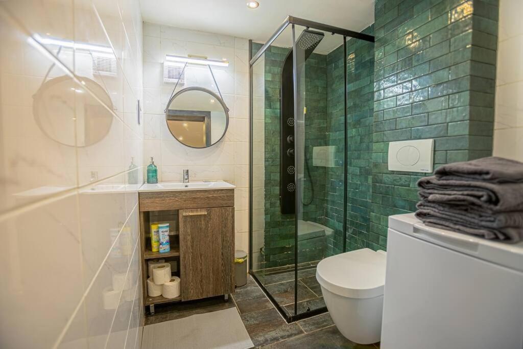 Apartman Hot Tube In The Heart Of Budapest, Kazinczy Street *