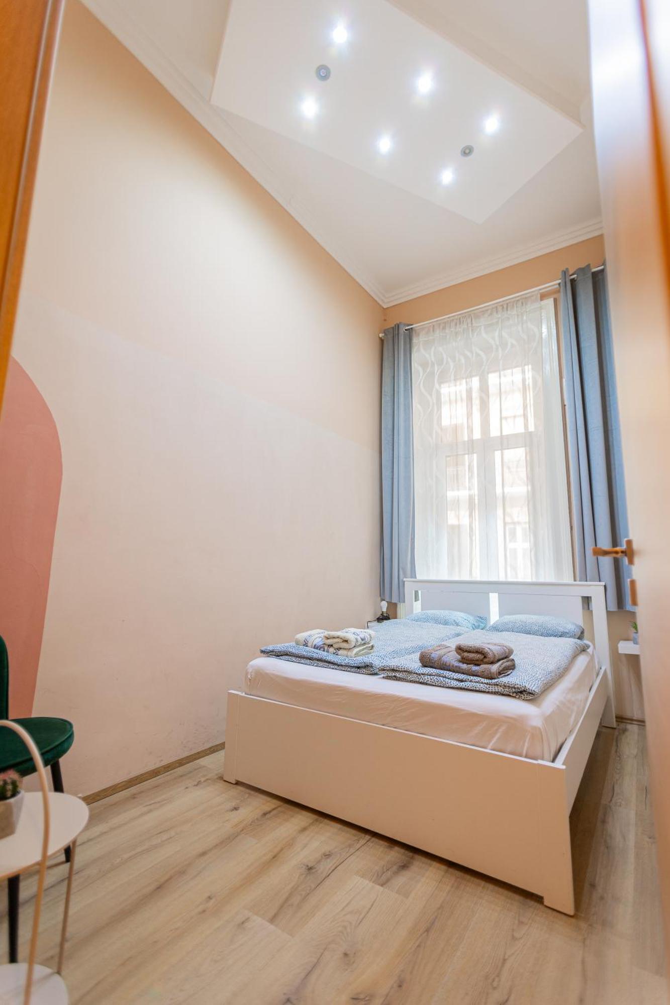 Buda Castle Charming 2 Bedrooms Appartement