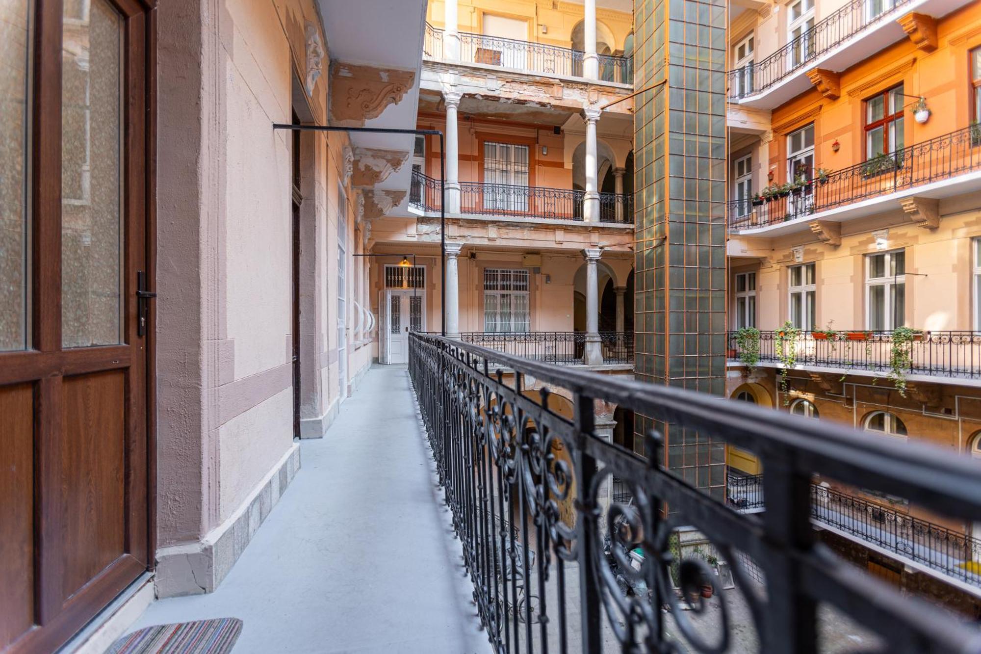 Buda Castle Charming 2 Bedrooms Appartement *
