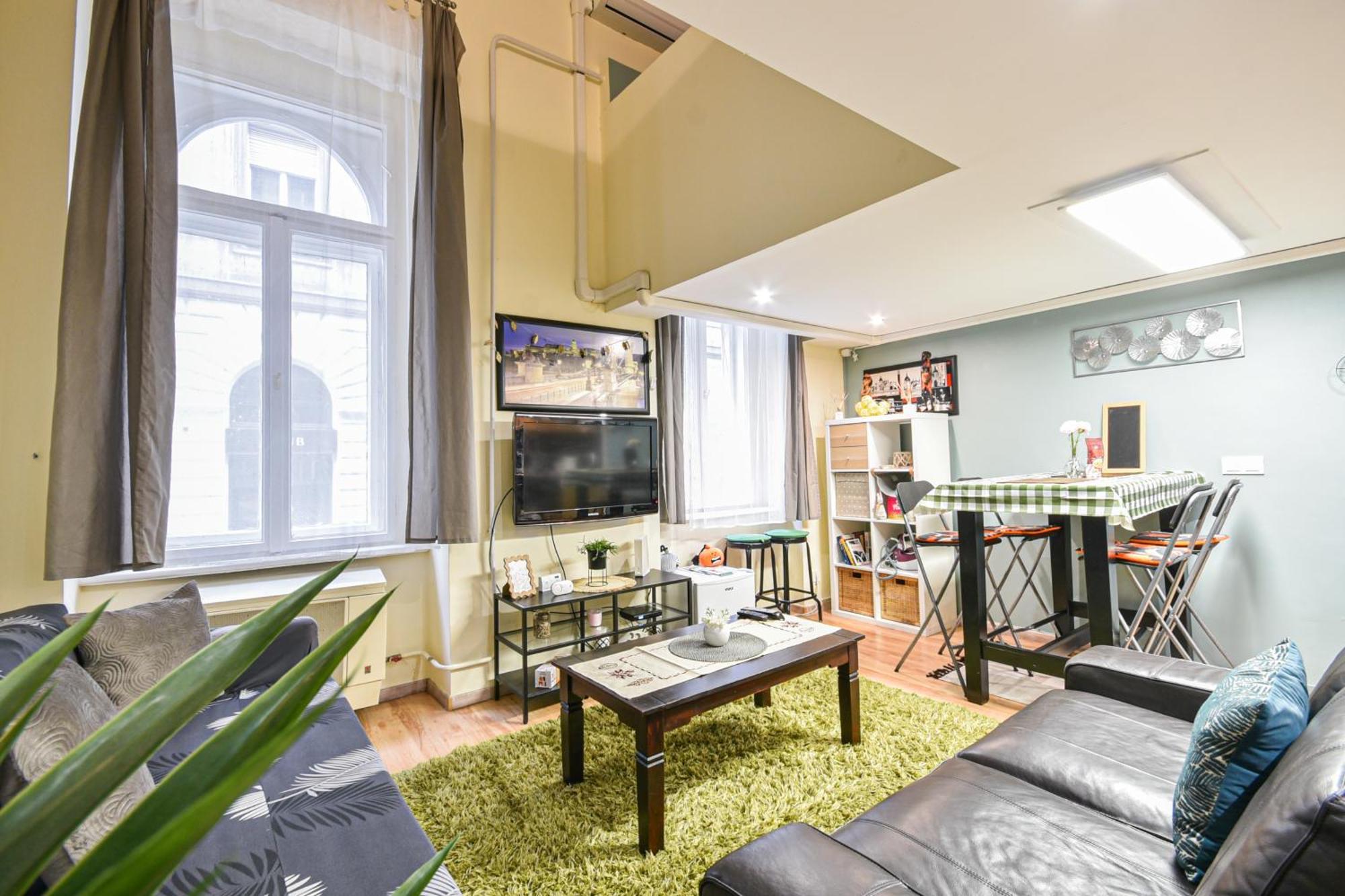 W46 - With 3 Bedrooms 2ac Max8 In Centrum Apartmán Budapest