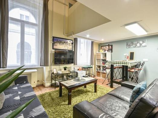 W46 - With 3 Bedrooms 2ac Max8 In Centrum Apartmán *