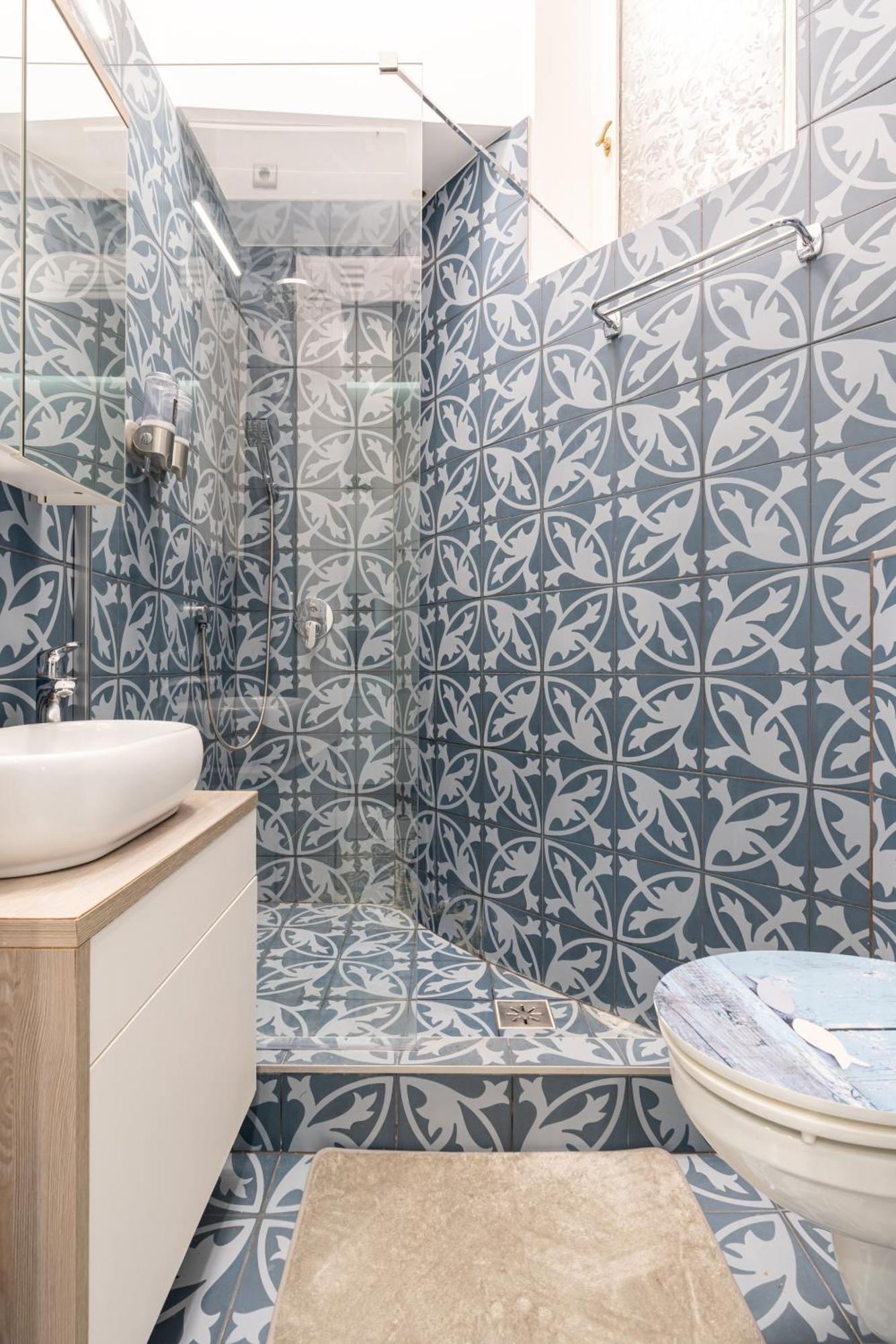 Sea Holly - With Perfect Location 2 Separate Bdrms Budapest
