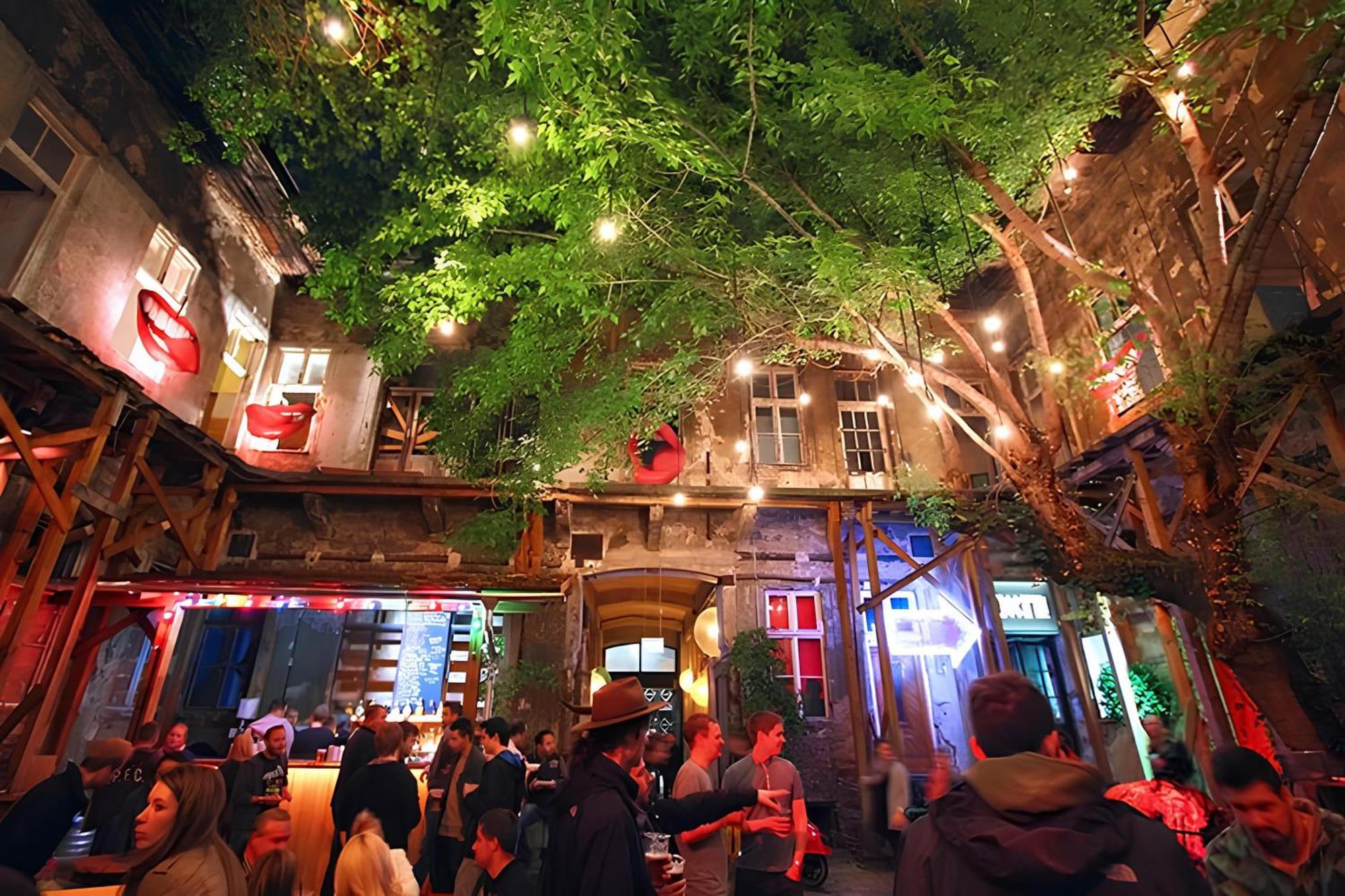 Party & Chill - Downtown Center With Big Balcony And Ac *