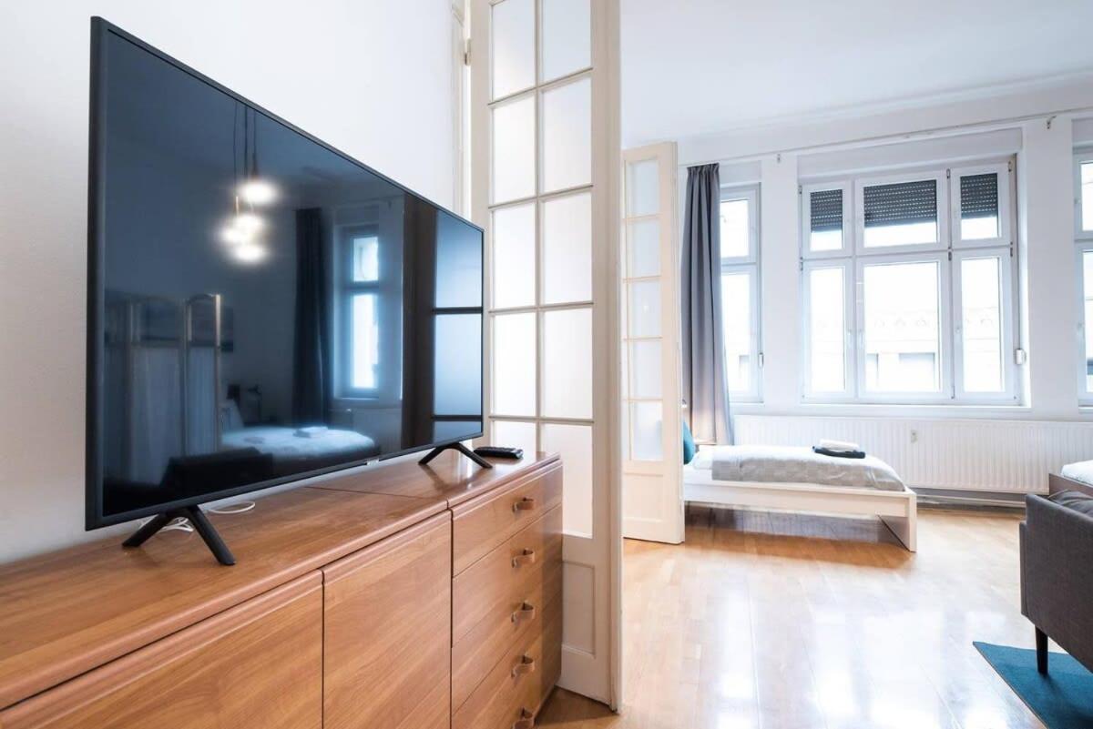 Ultra Spacious In Vaci Street Apartman