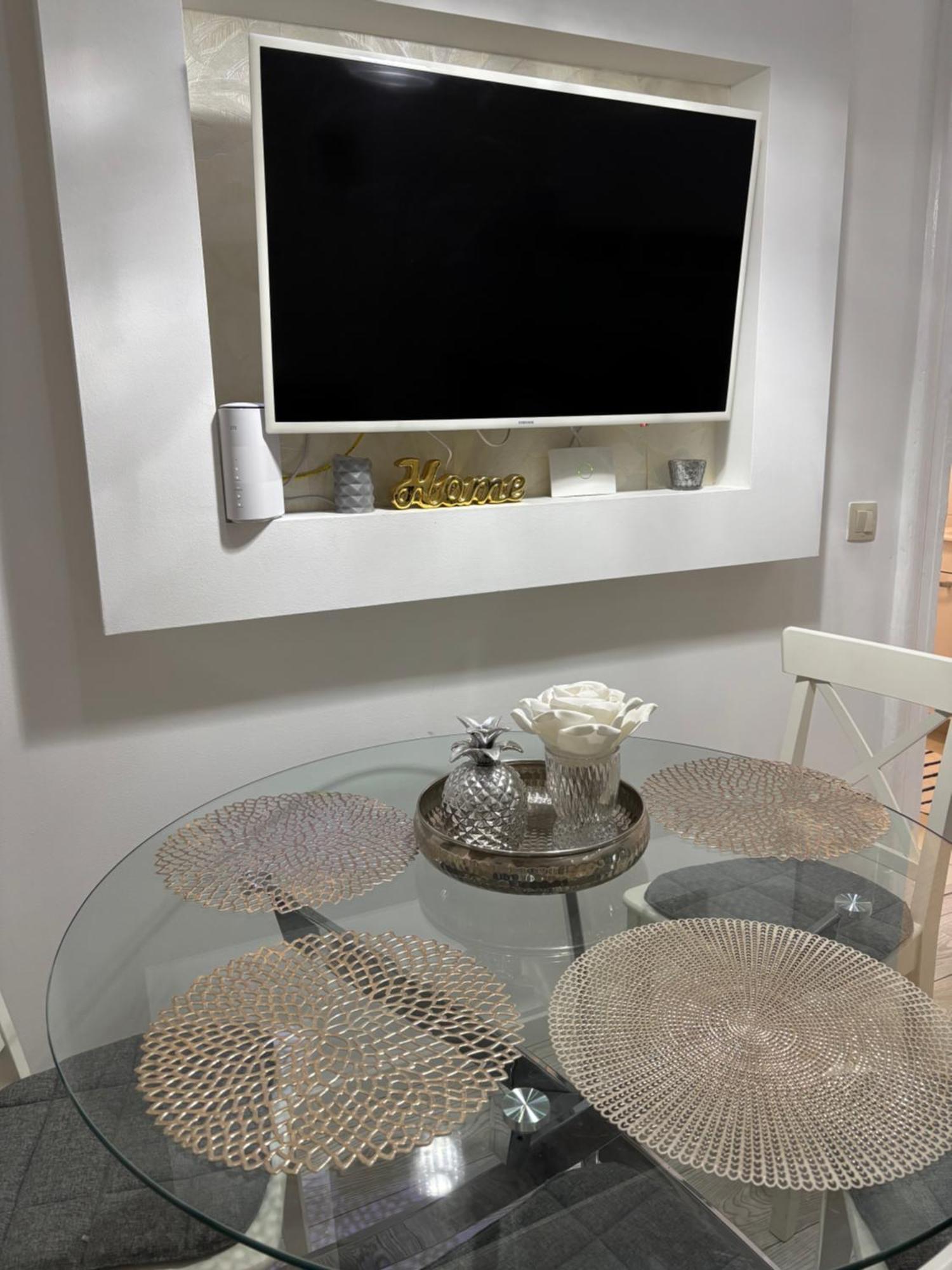 Apartment White Luxury Budapest