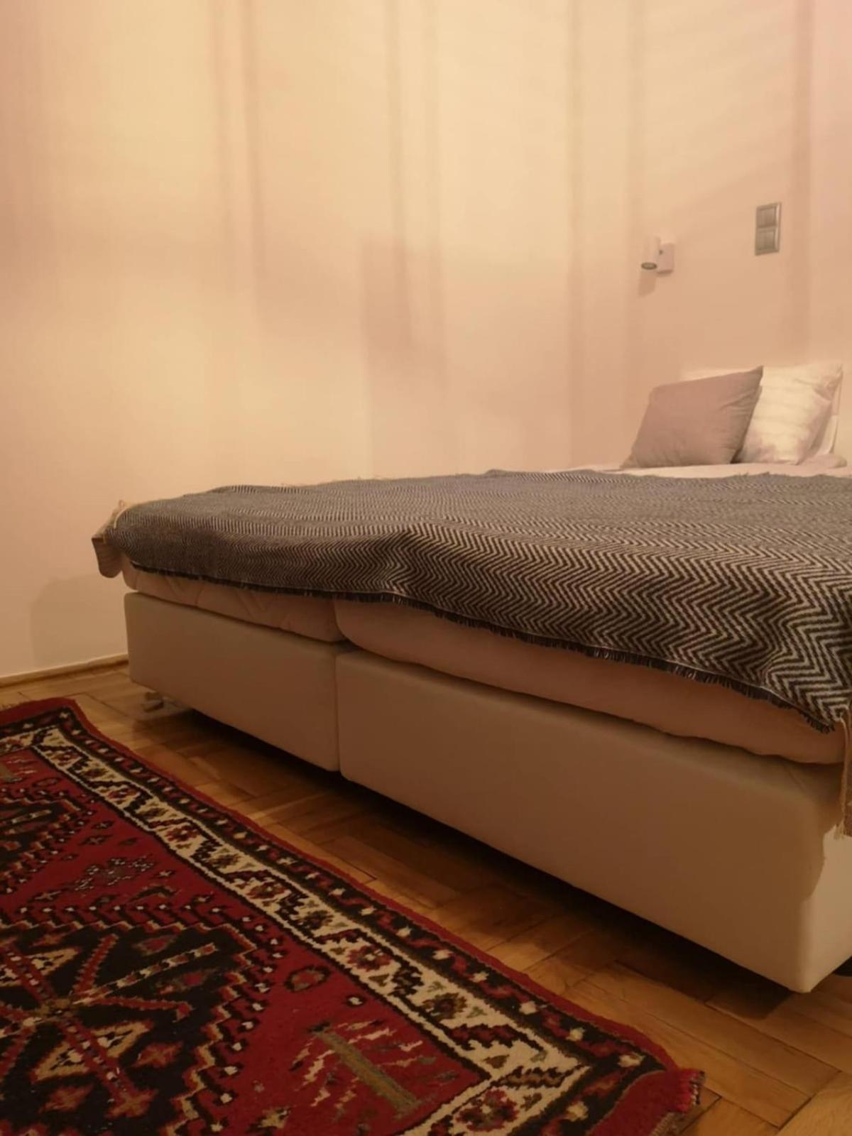 Up-art Center, Palace District Apartment *