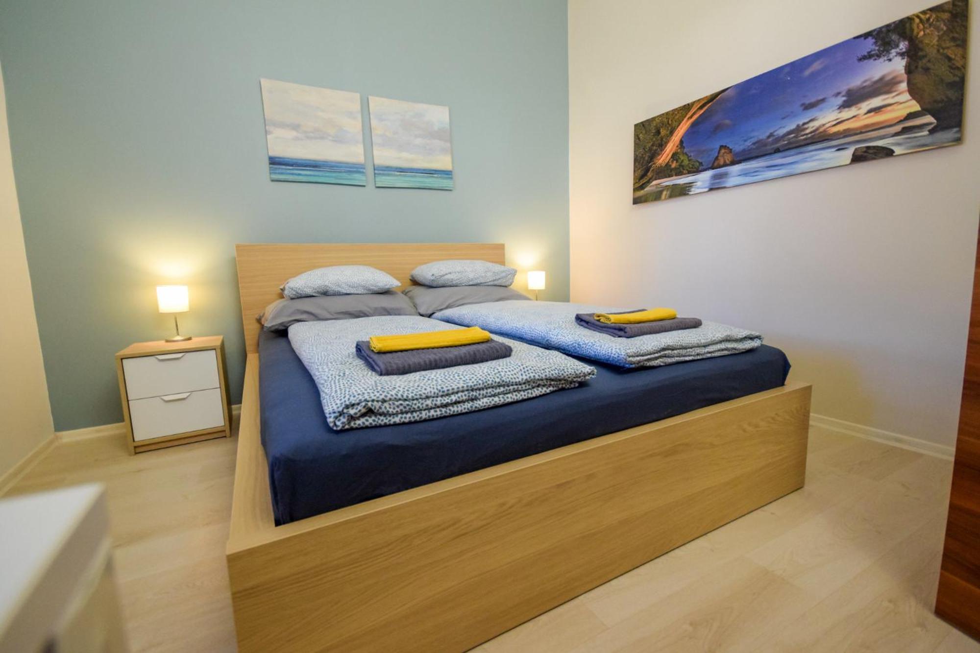 Island Apartment *