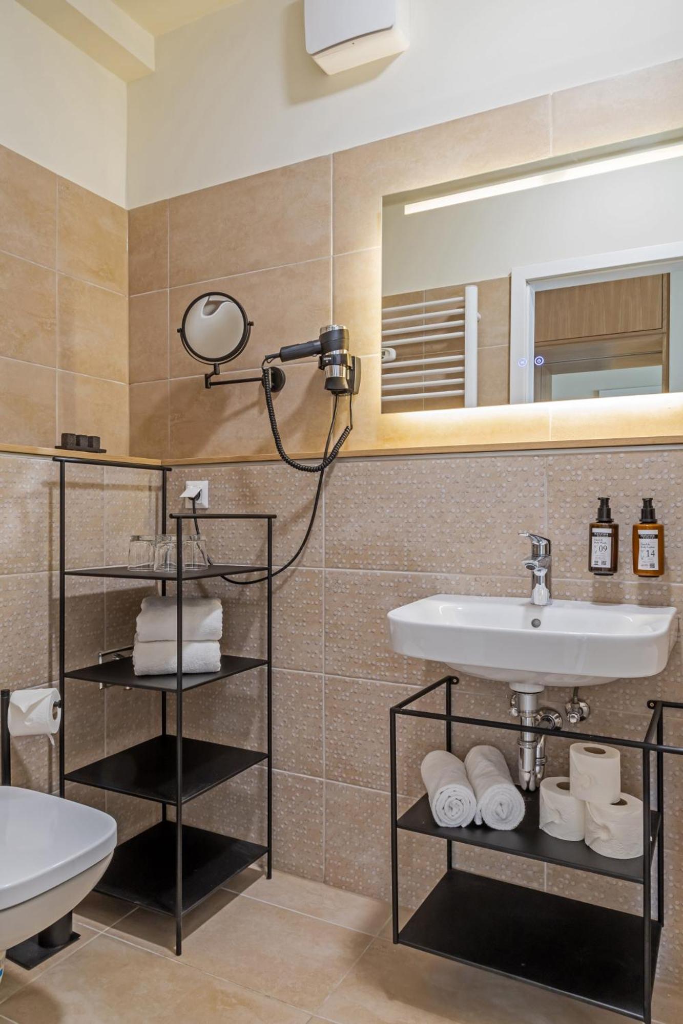 Aparthotel Marone 4*