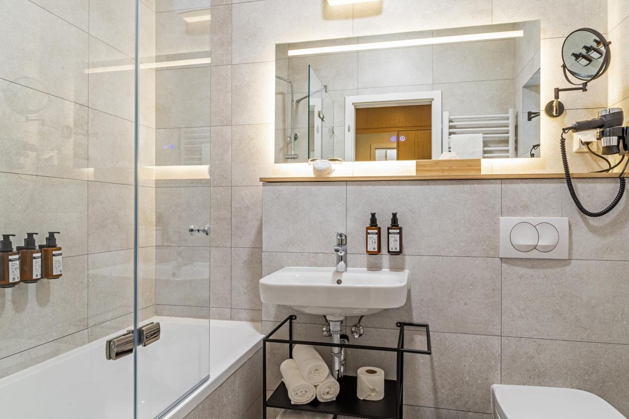 Marone Aparthotel