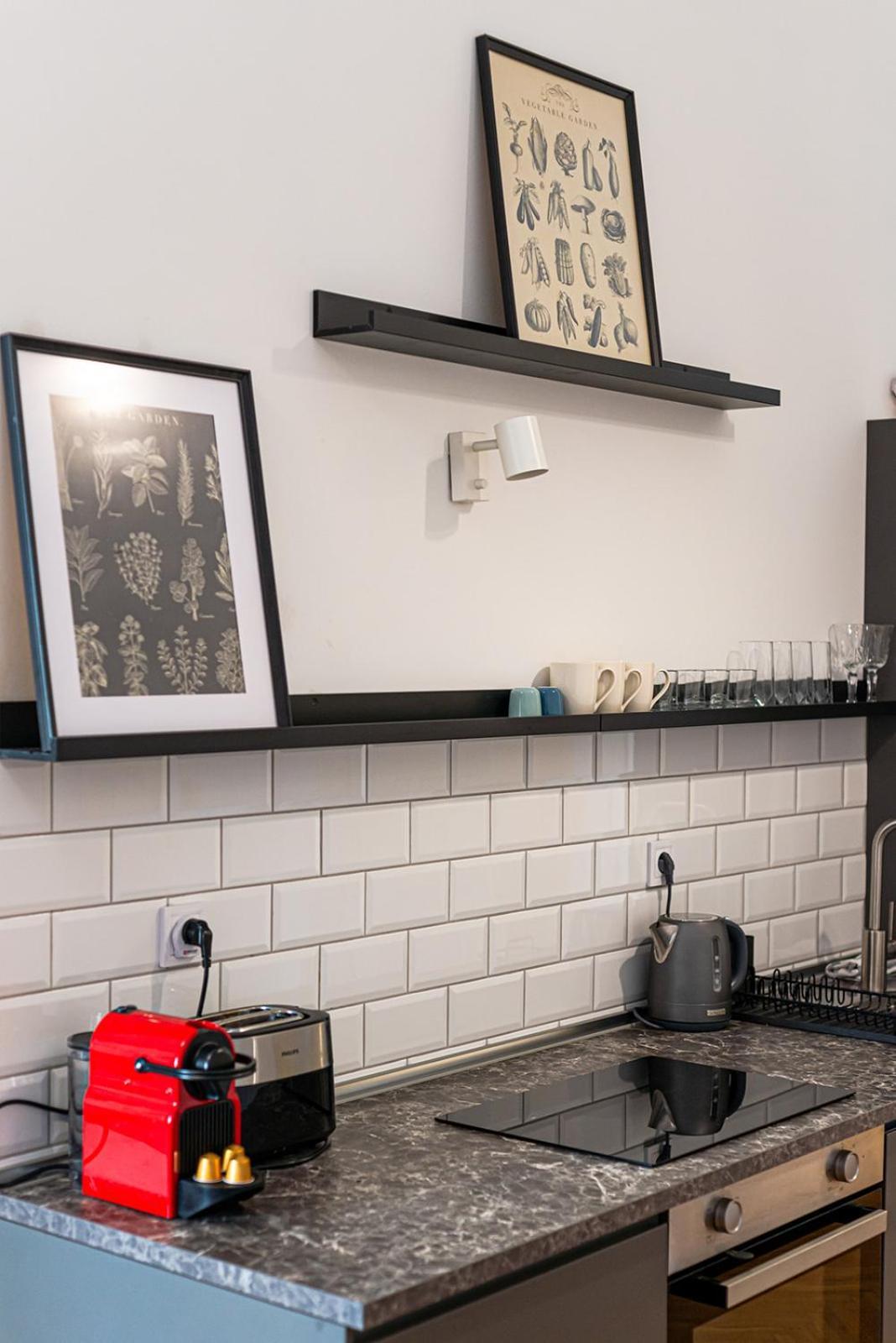 Tas Vas - Charming In Apartamento Budapest