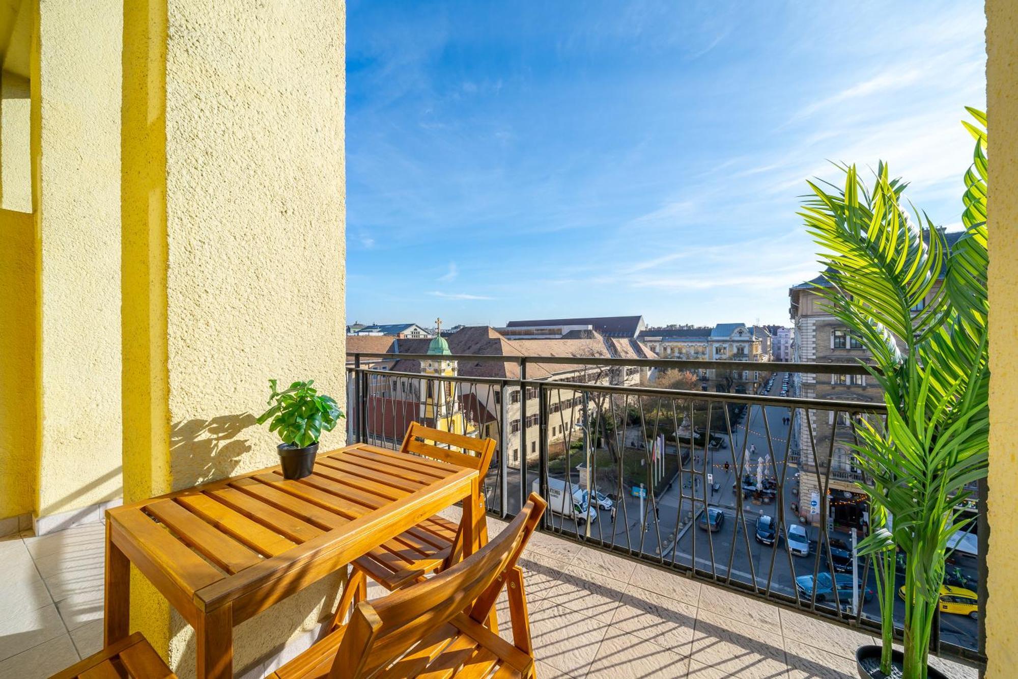 Appartement Time Out With Terrace - R30 *
