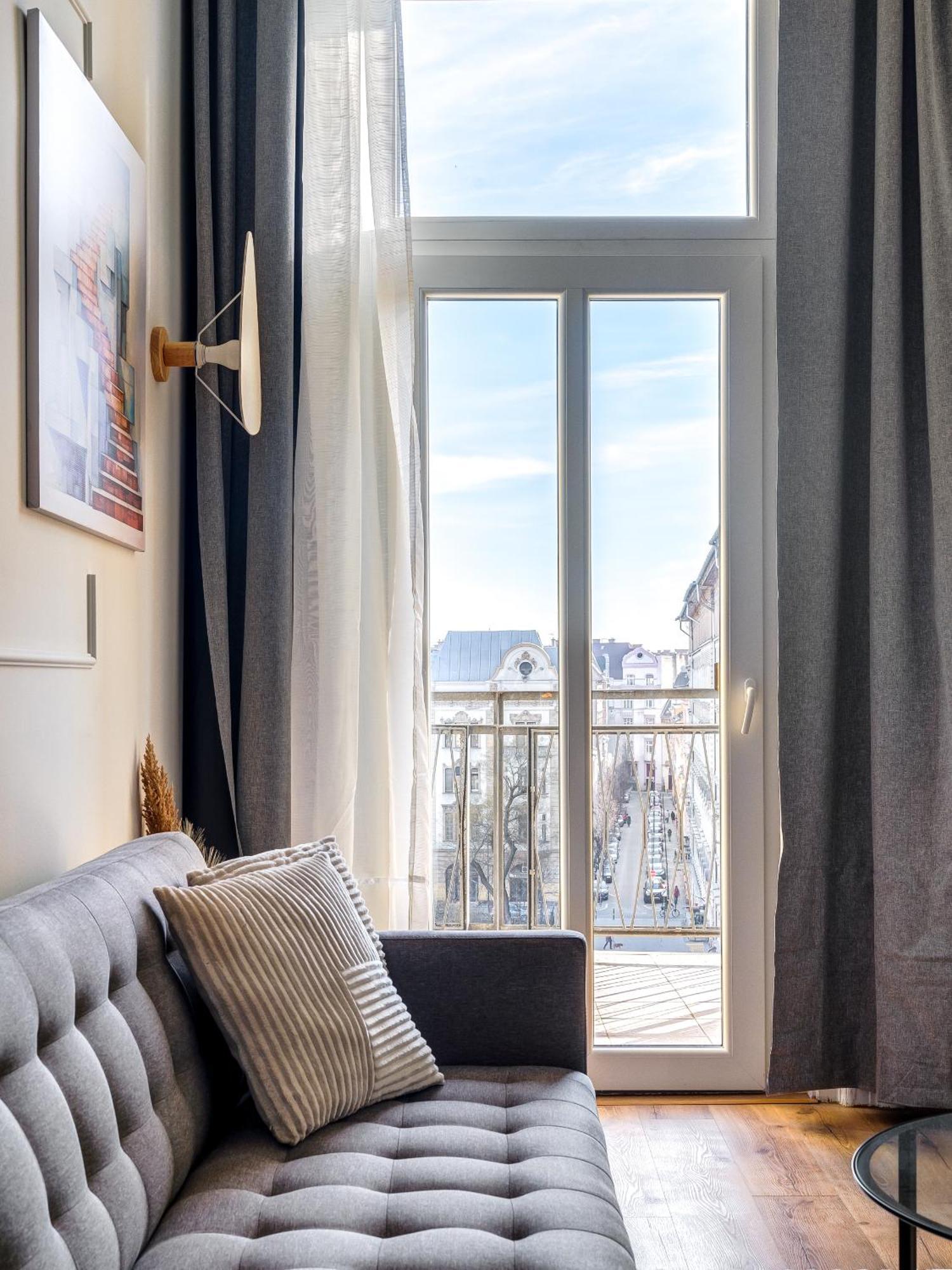 Appartement Time Out With Terrace - R30 *