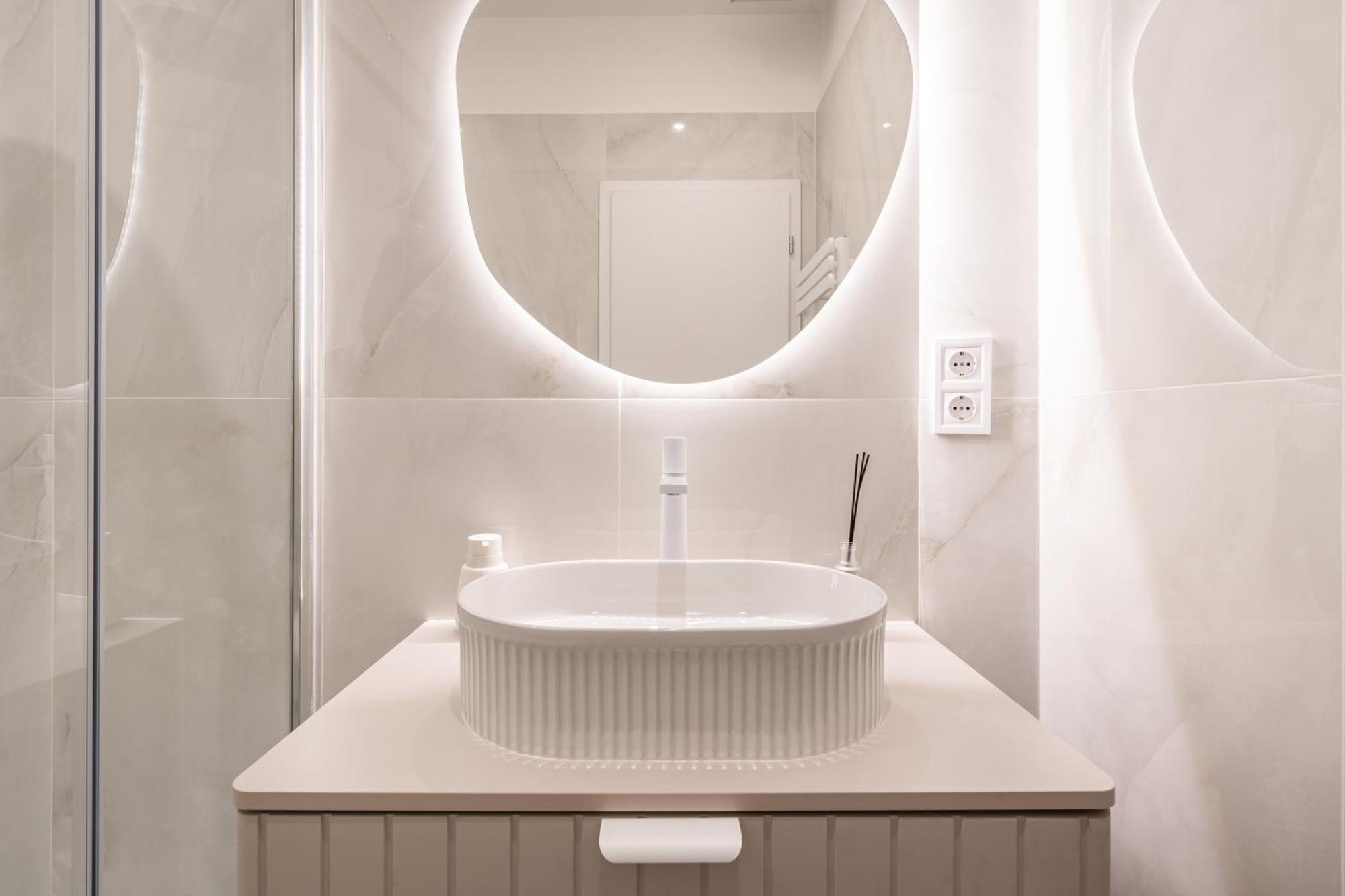Apartment W8 - Wesselenyi Stylish - Location By Bqa Budapest
