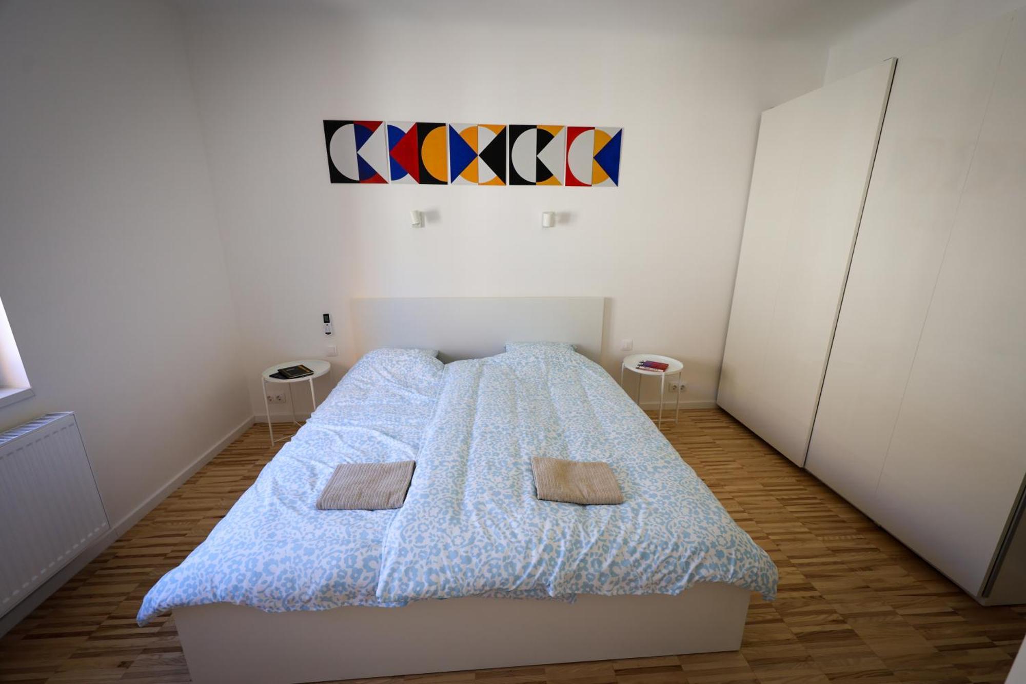 U6 Center By The Danube Budapest
