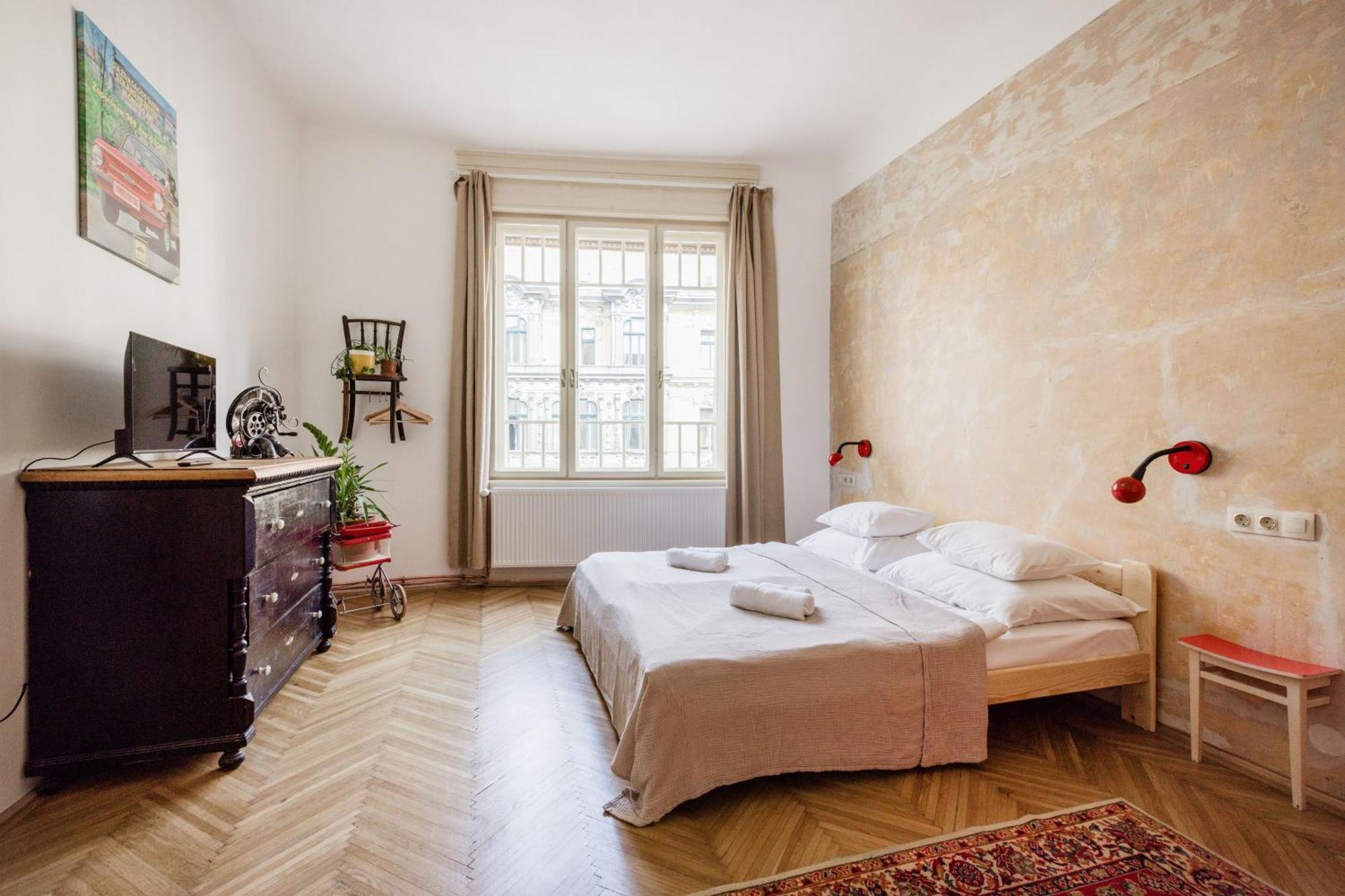 Budapestayz - Baross Apartmán