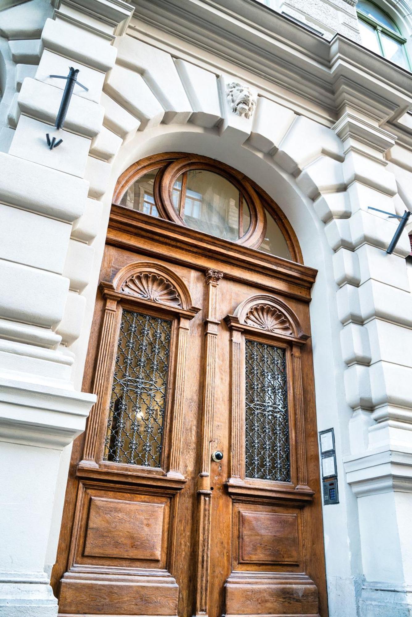 Count Andrassy Luxurious