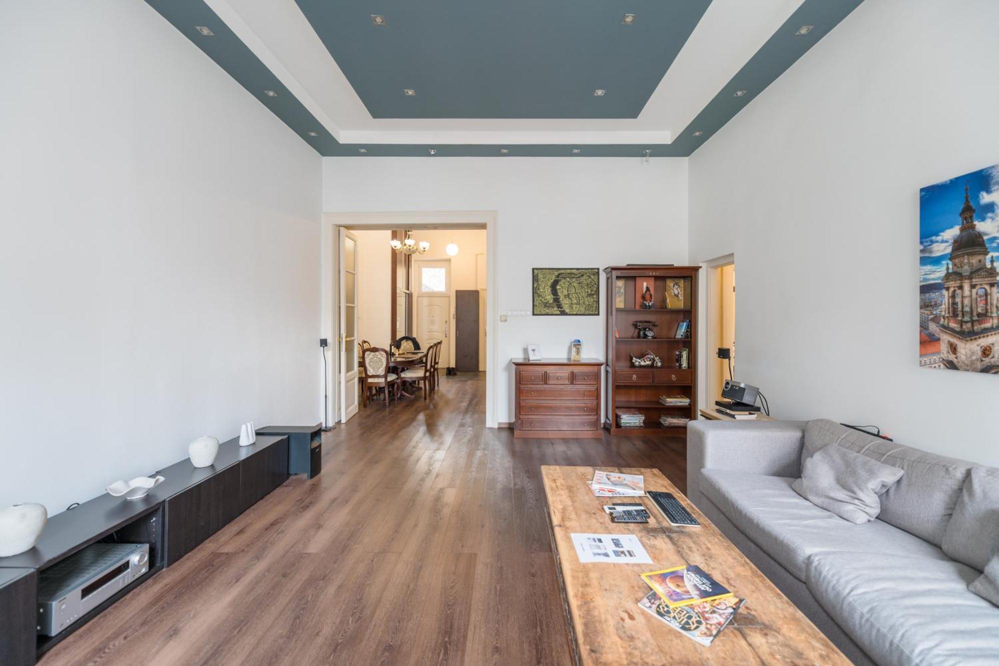 Apartment Venus - Broadway I