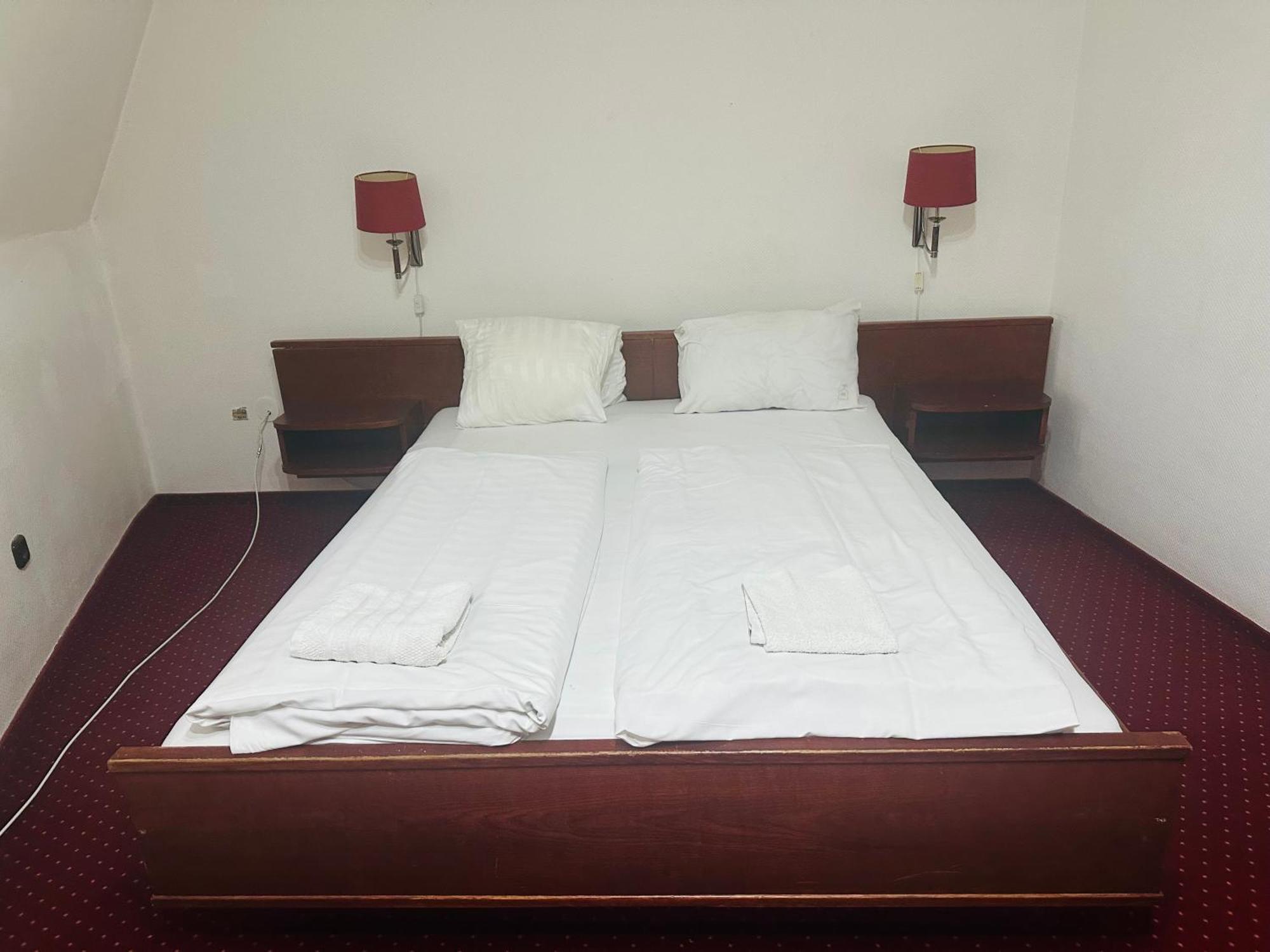 Amadeus Hotell