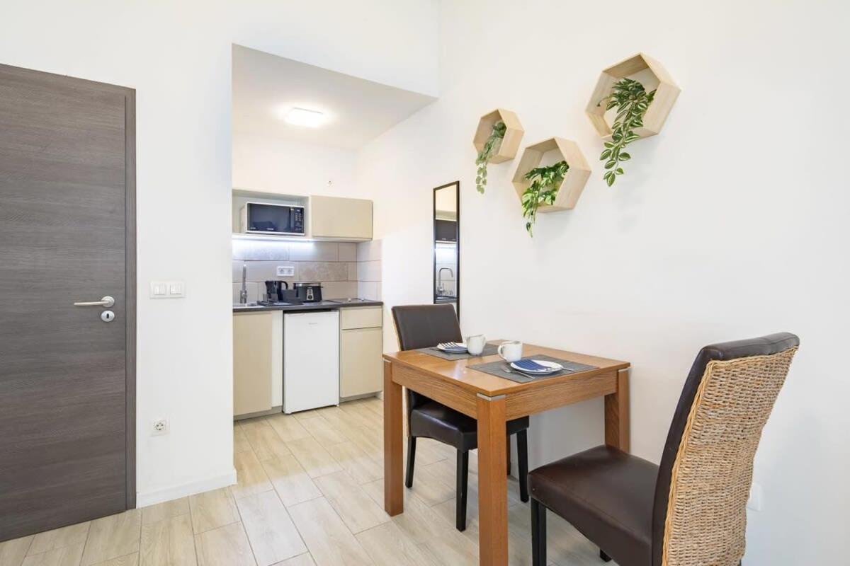 Explore From Apartmán Budapest