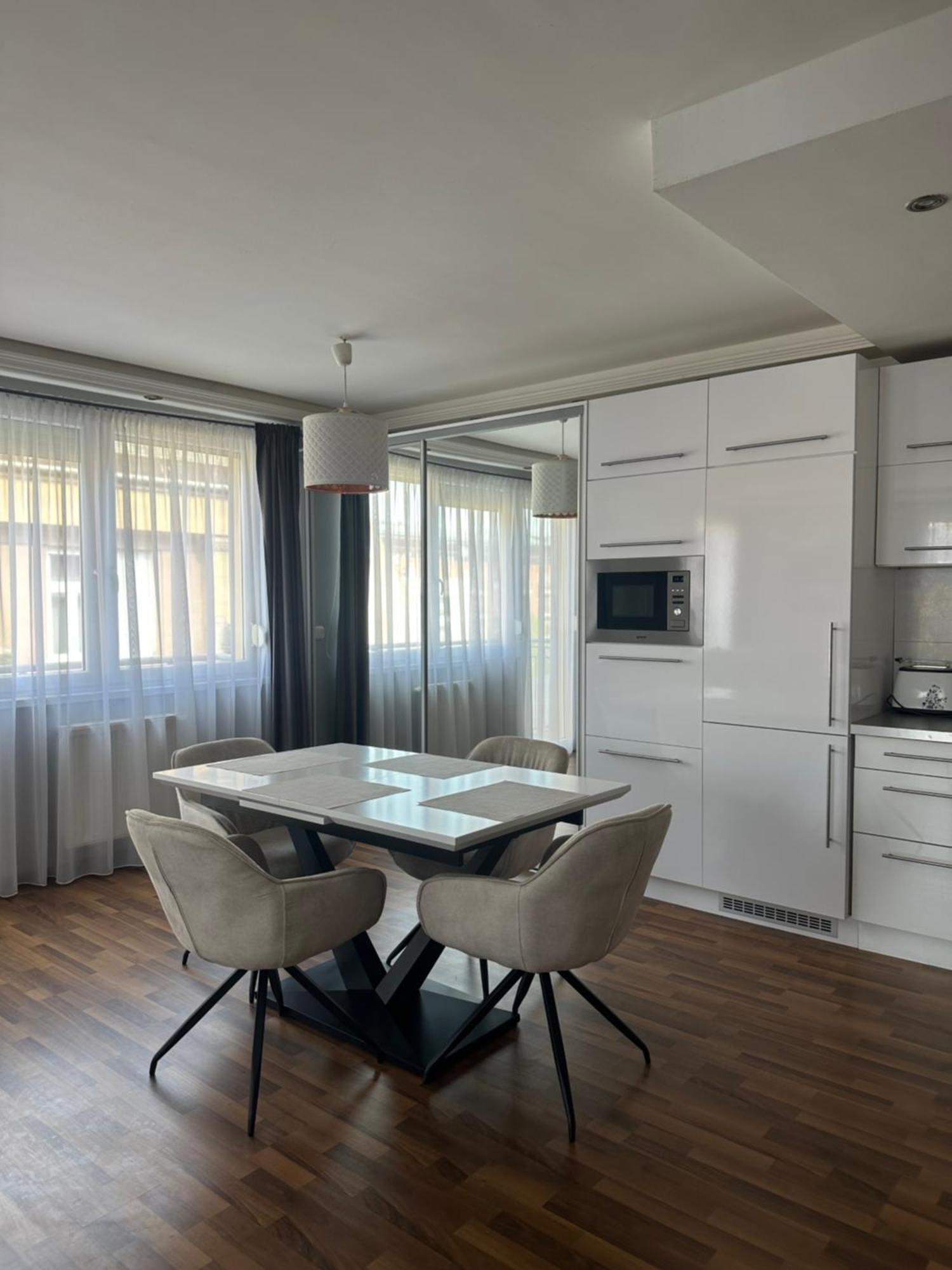 Premium * Budapest