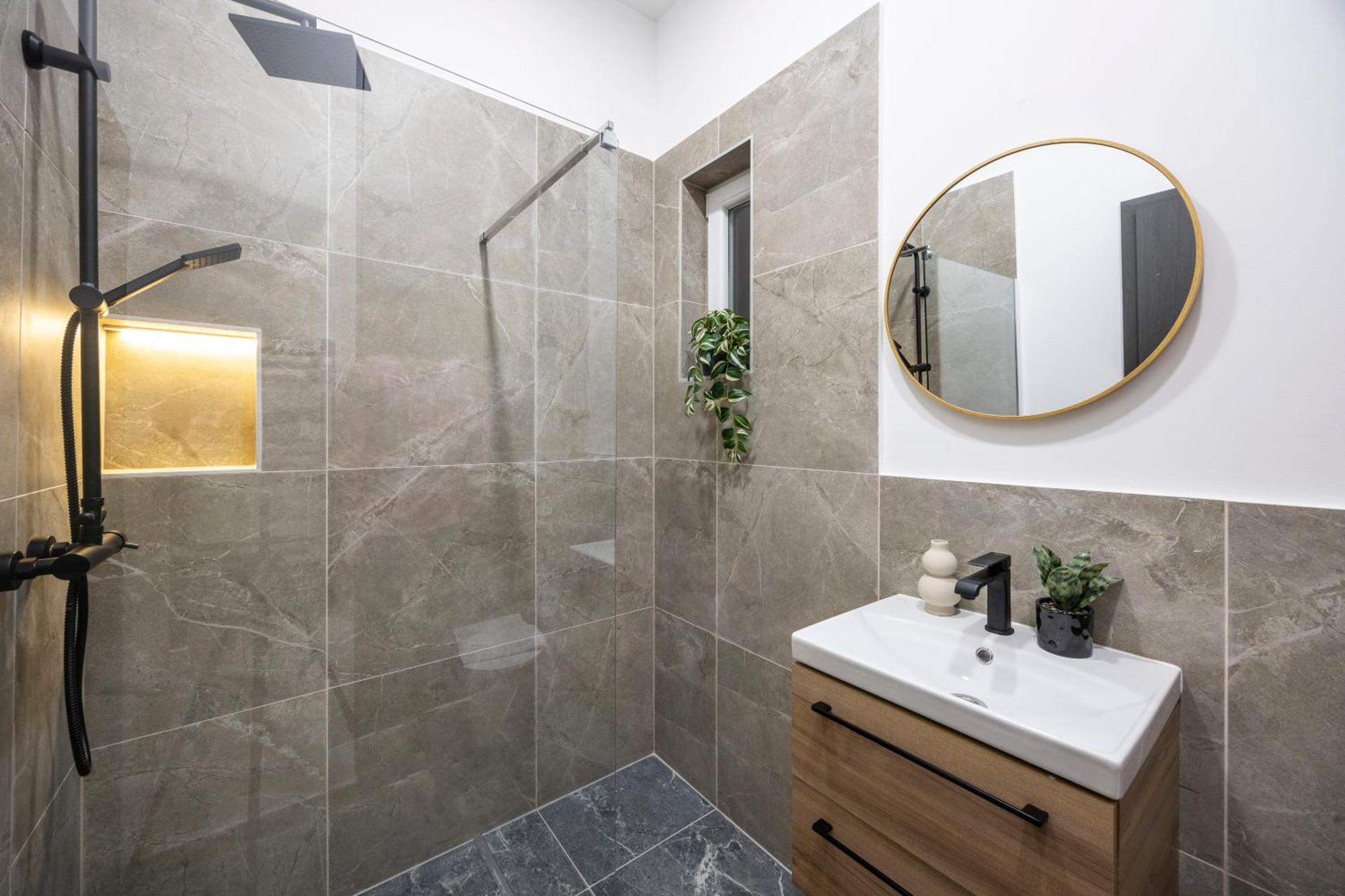 Luxe & Charm Grand With 3bedrm, 3bathrm Apartmán