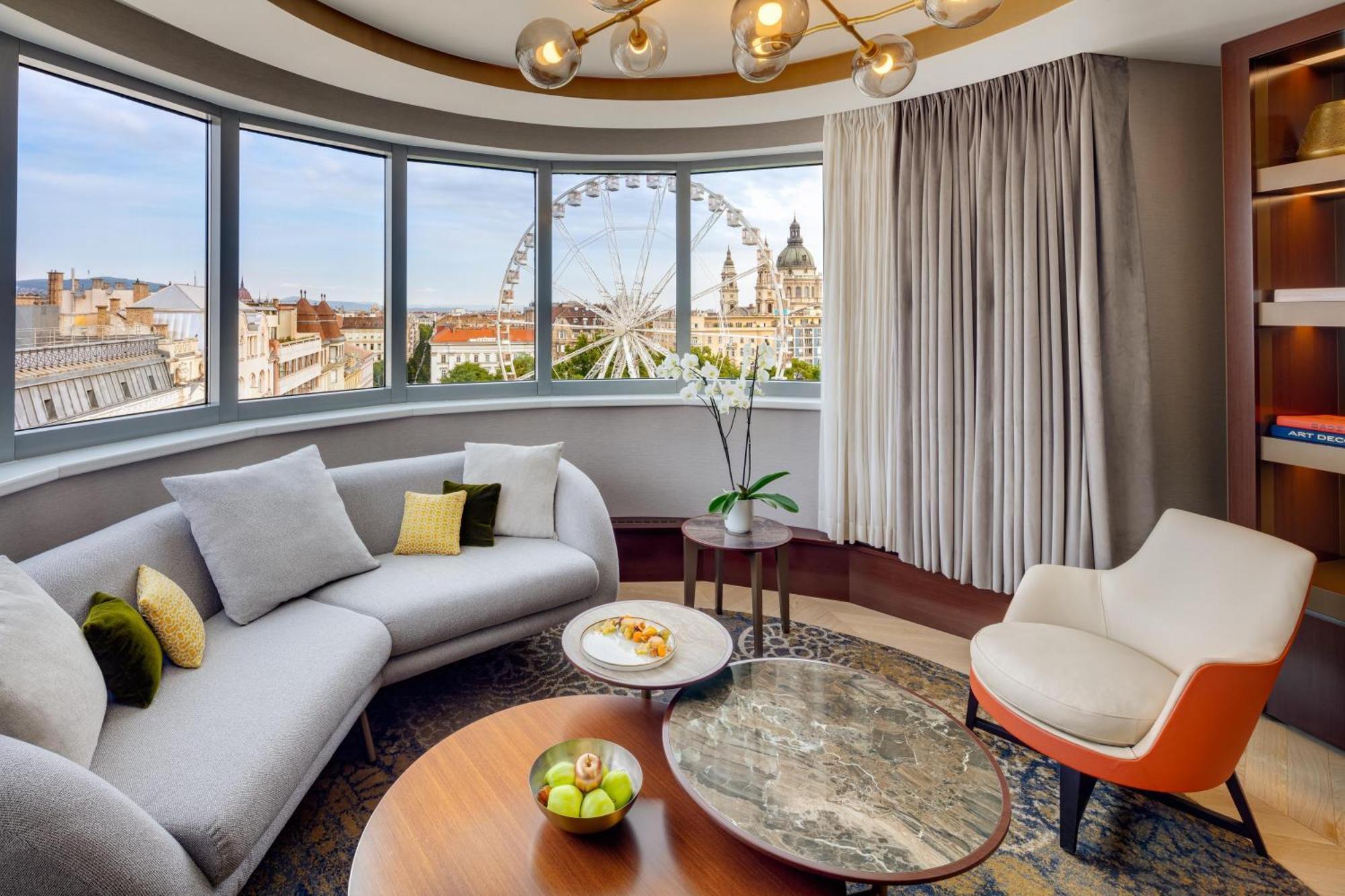 Kempinski Corvinus 5*