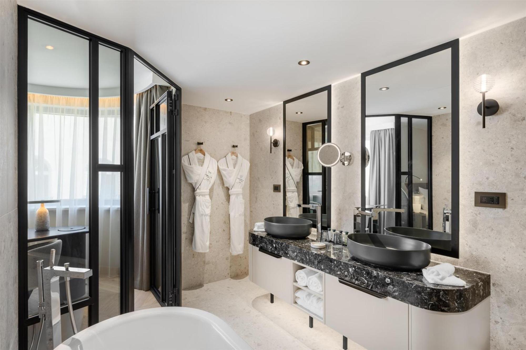 Kempinski Corvinus 5* Budapest