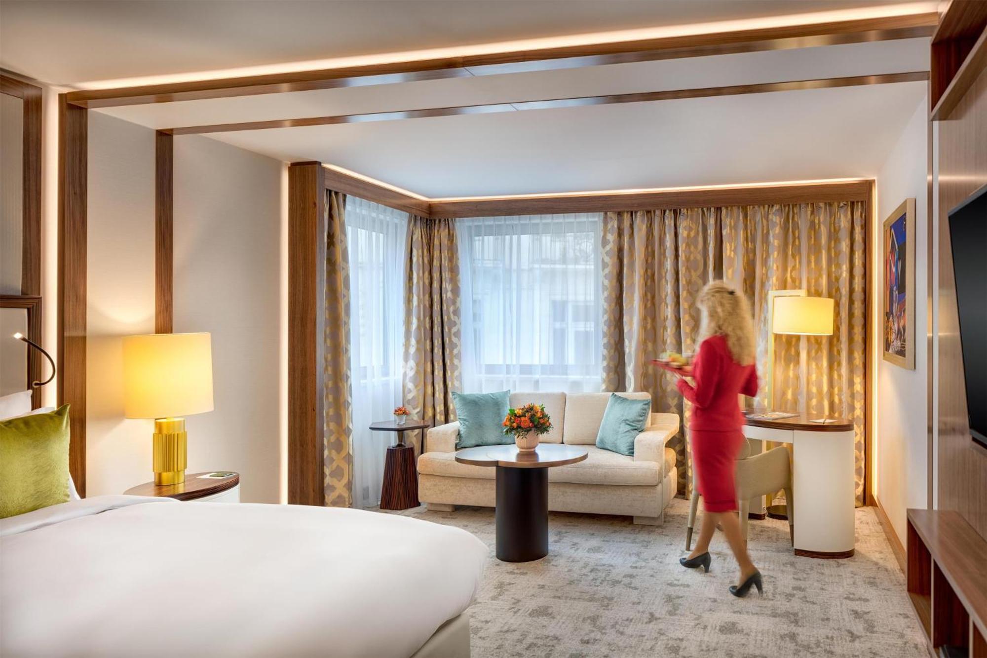 Kempinski Corvinus Hotel