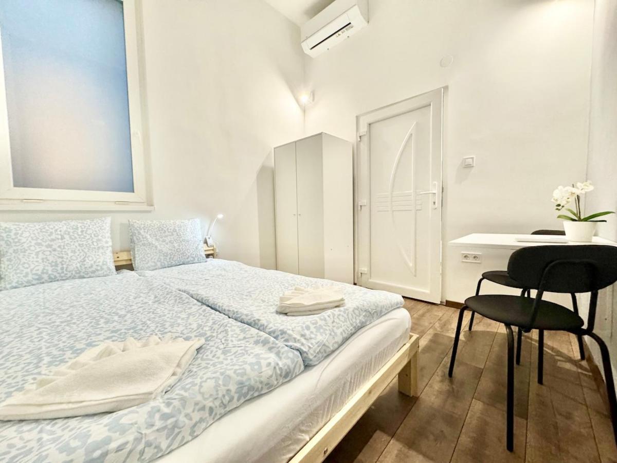K87 Renovated 6br Lejlighed *