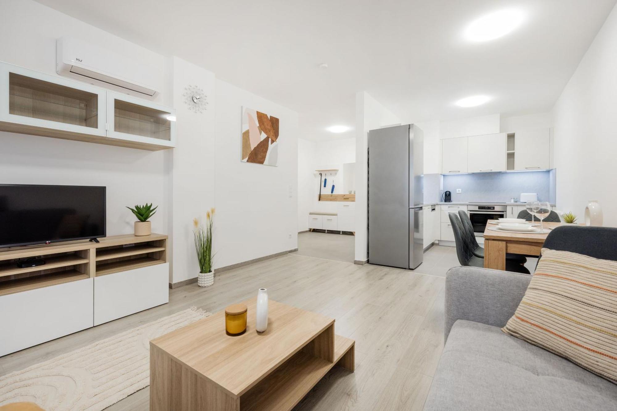 Stylish Living With Private Terrace Lägenhet *