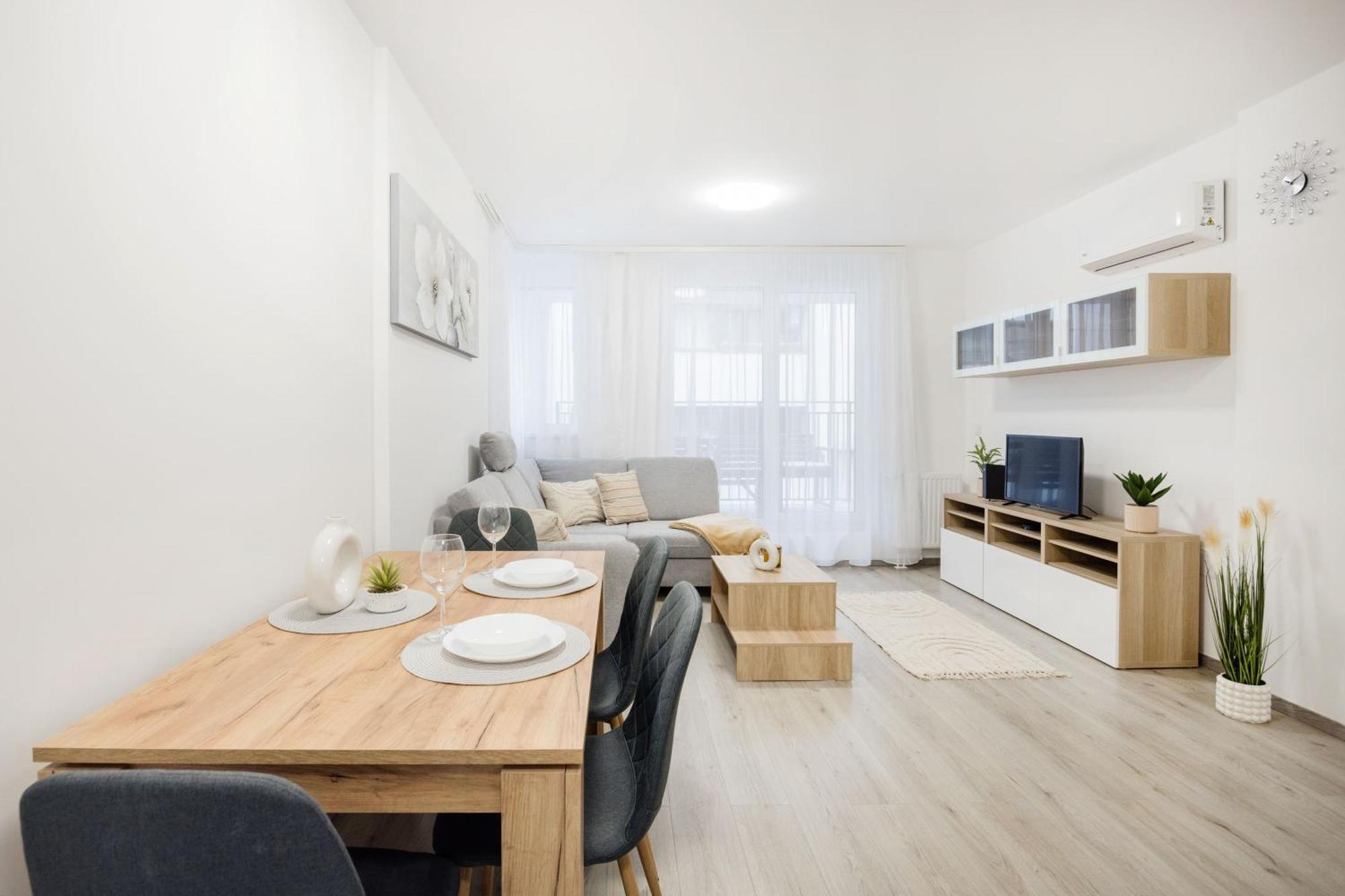 Stylish Living With Private Terrace Budapest