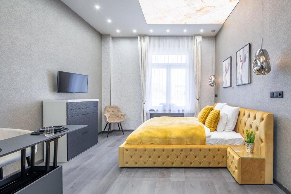 Extreme - New Luxy * Budapest