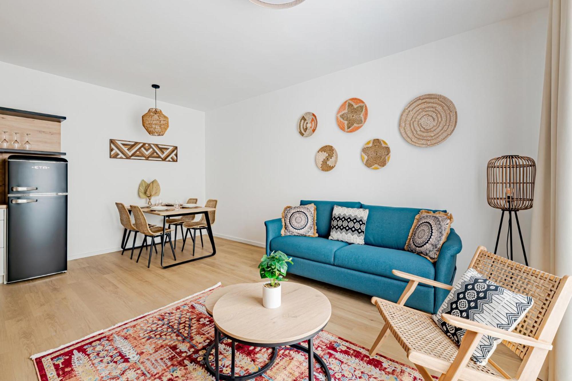D52 Apartment