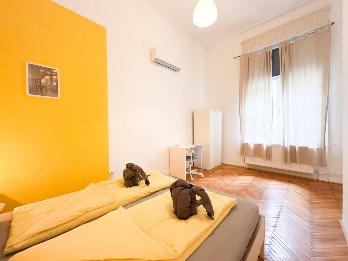 Bright & Peaceful 1Br Apt In Central Budapest - Yellow House Budapest