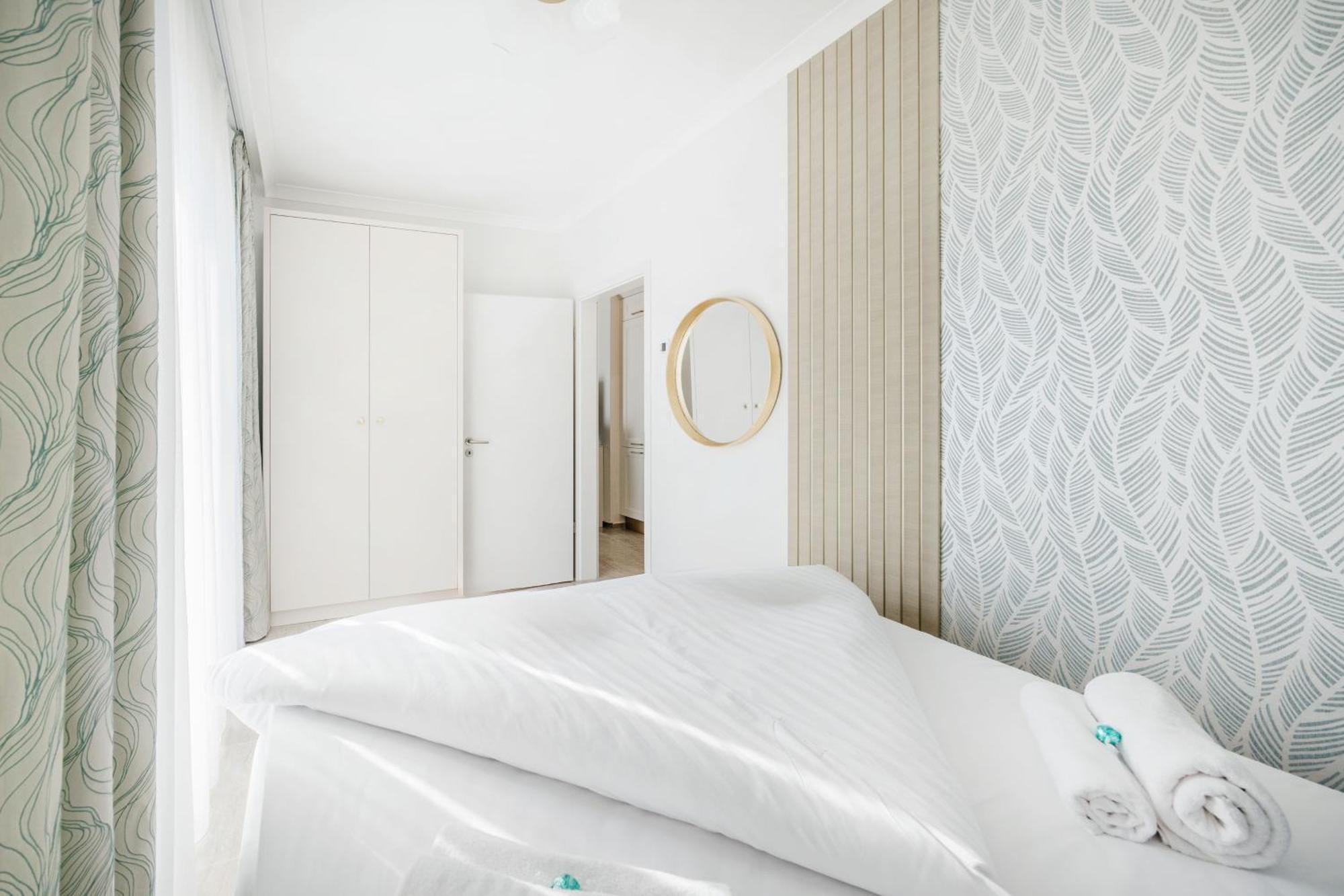Your Ideal Escape With Parking Included *