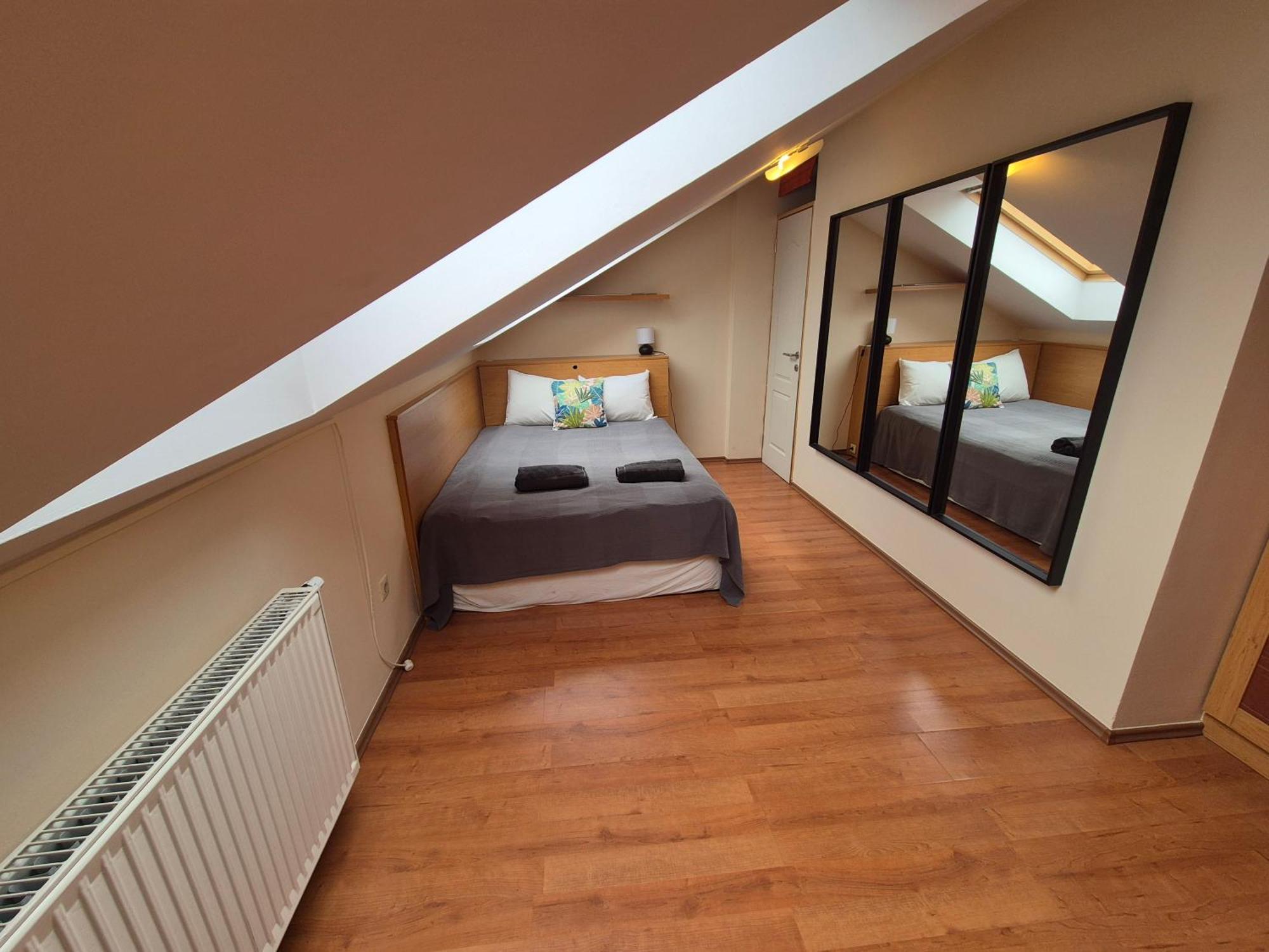 Apartment At Nagymezo Street *