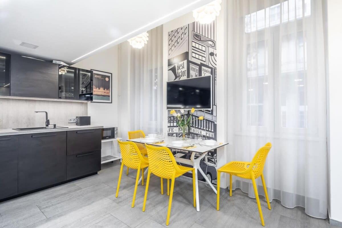 Stylish Fully Fitted Close To The Danube Apartman