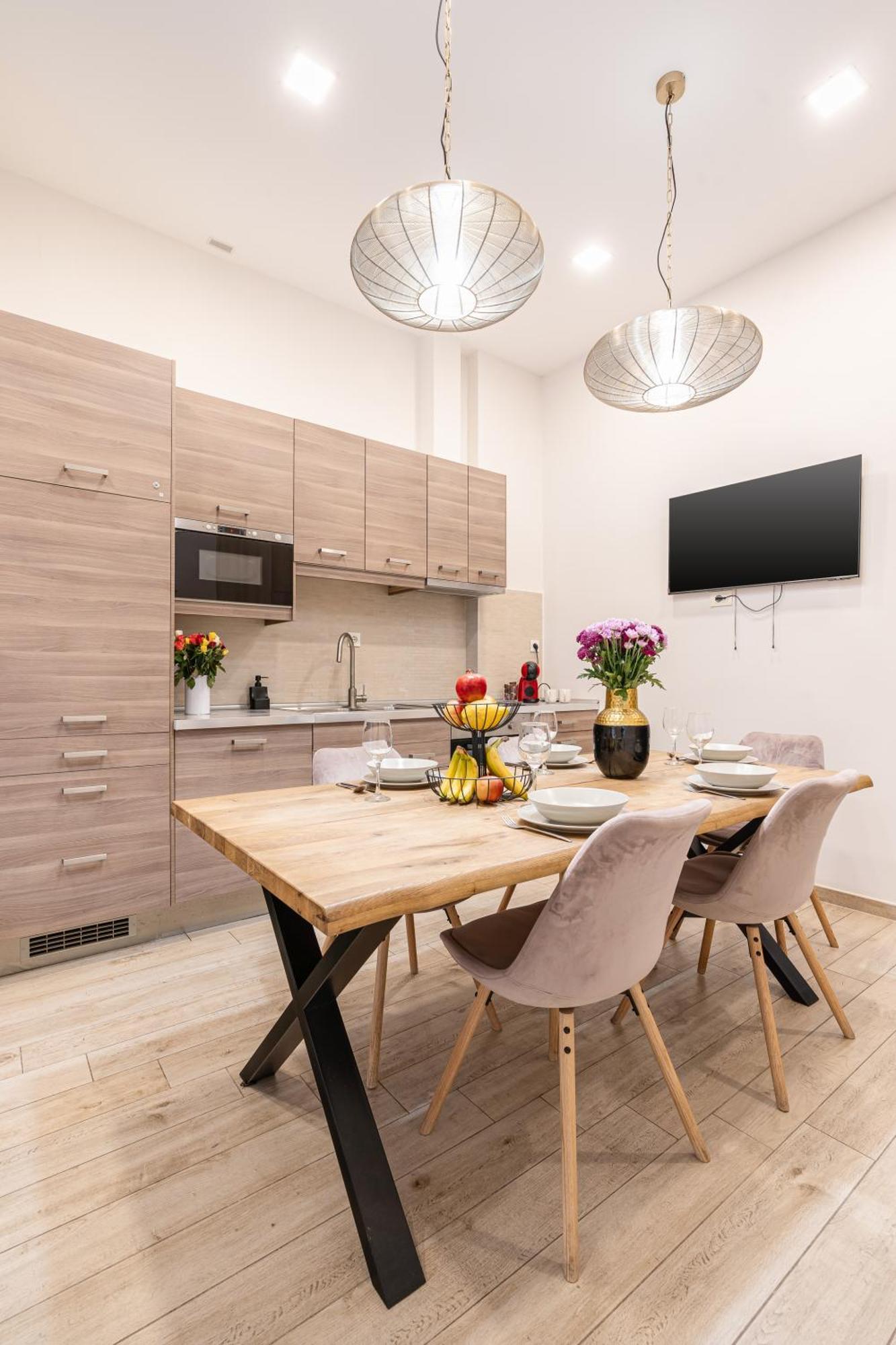 Amora Homes Basilica Monnalisa Luxury 3 Bedrooms With Amazing View Need Reservation X Free Parking Apartment