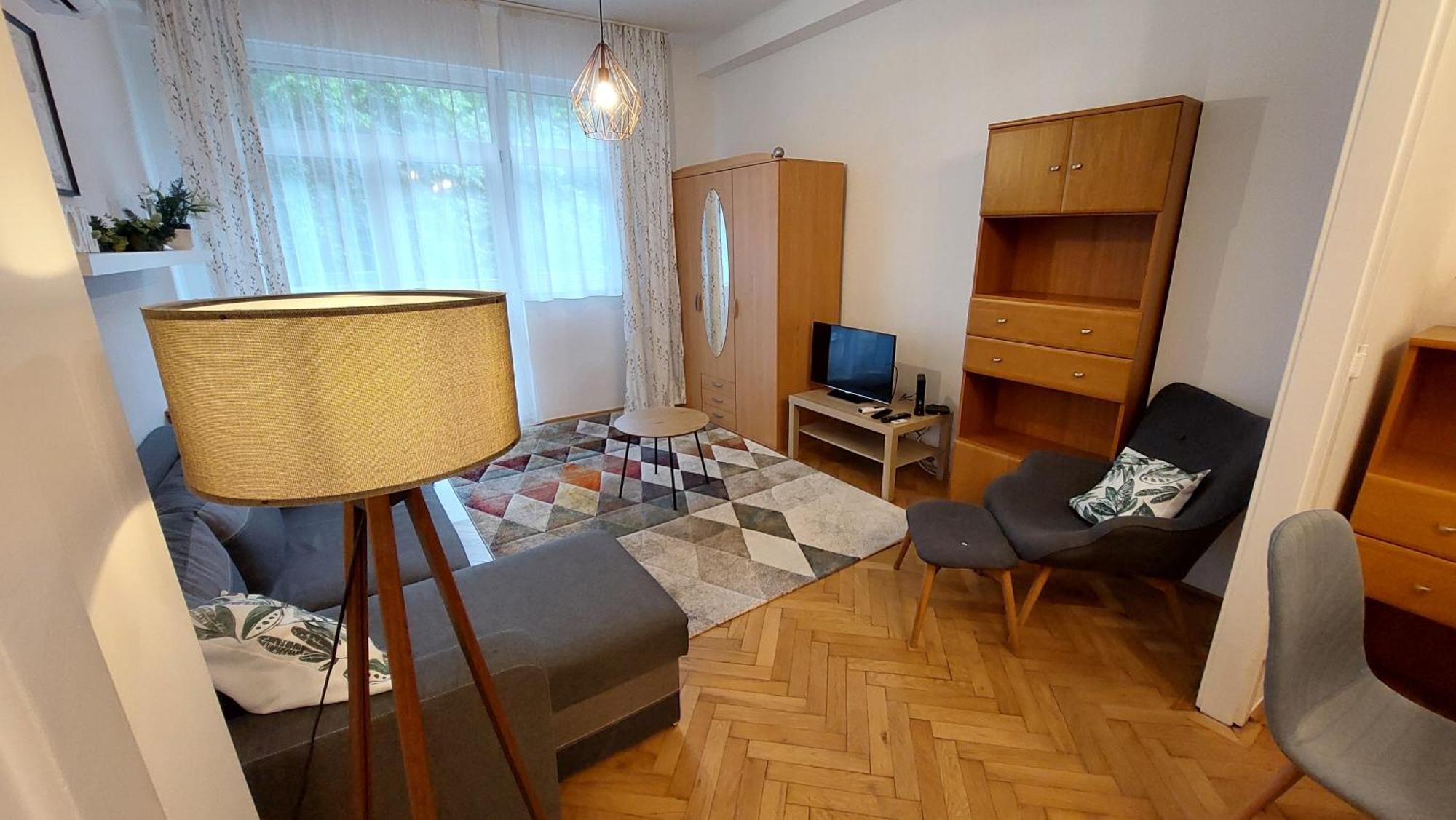 Comfy And Stylish Jewelry Box Apartment