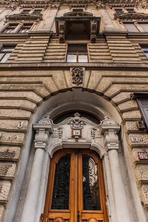 Apartamento In *