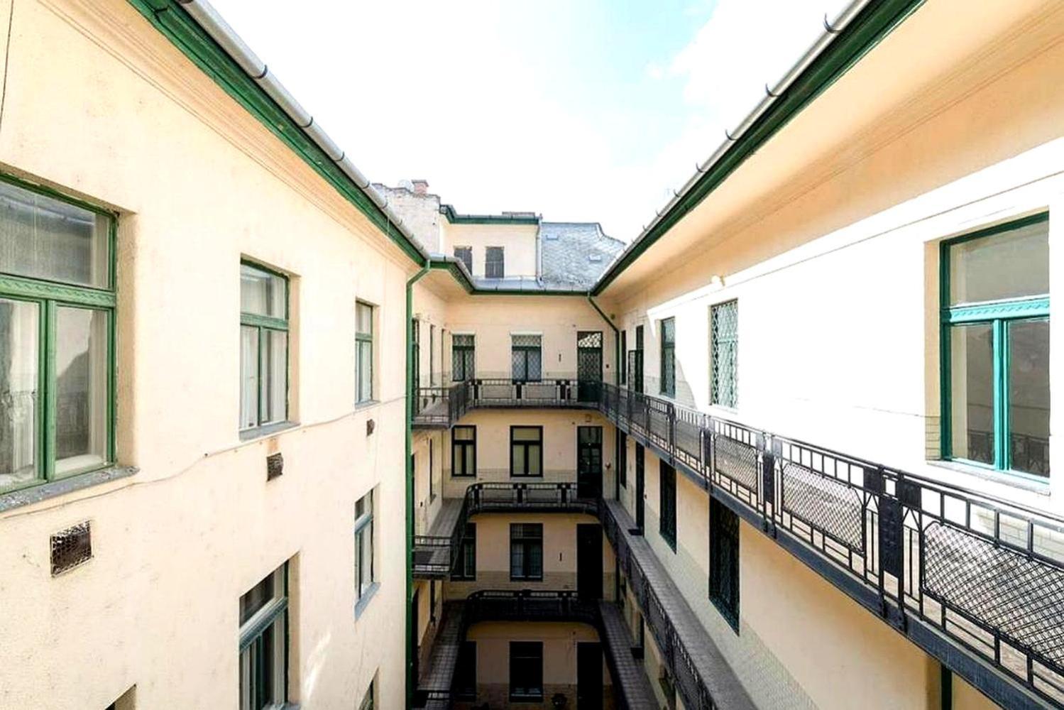 Vaci Street Apartment