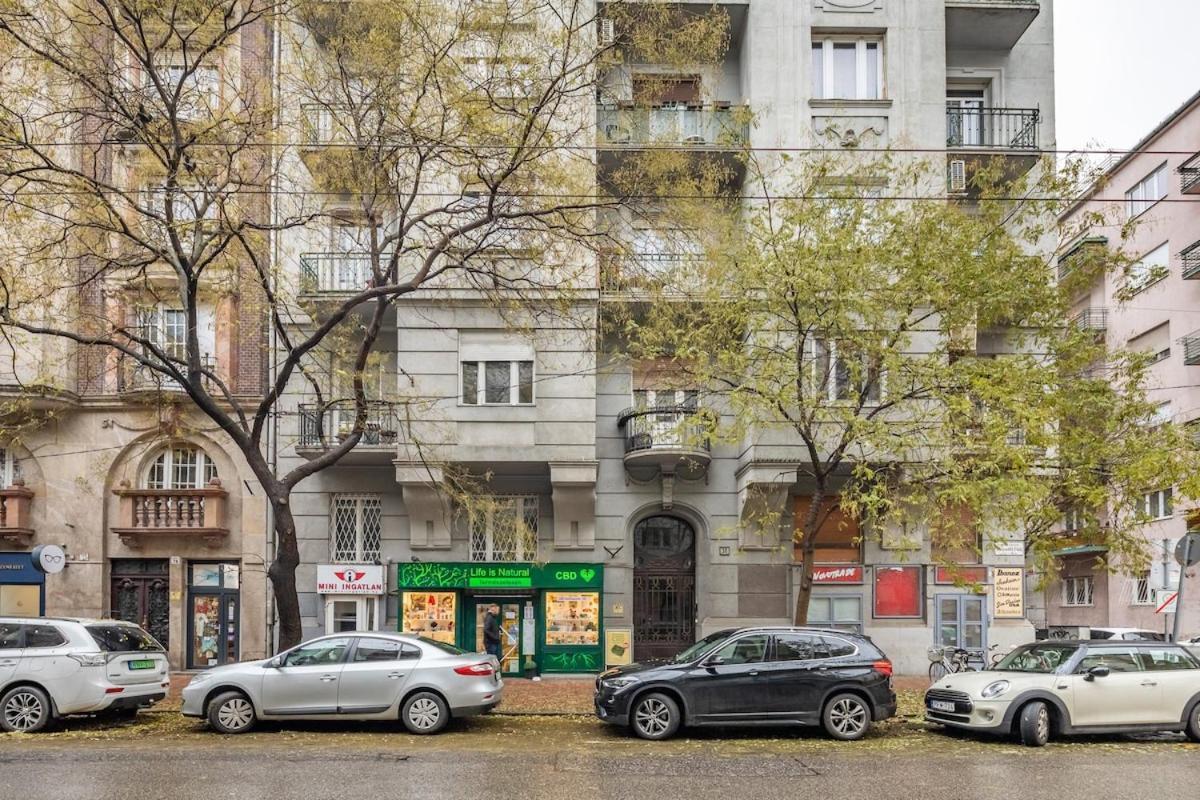 Pozsonyi By Stn * Budapest