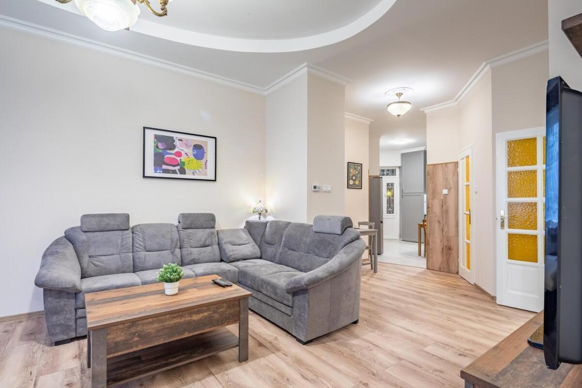 Pozsonyi By Stn Apartamento