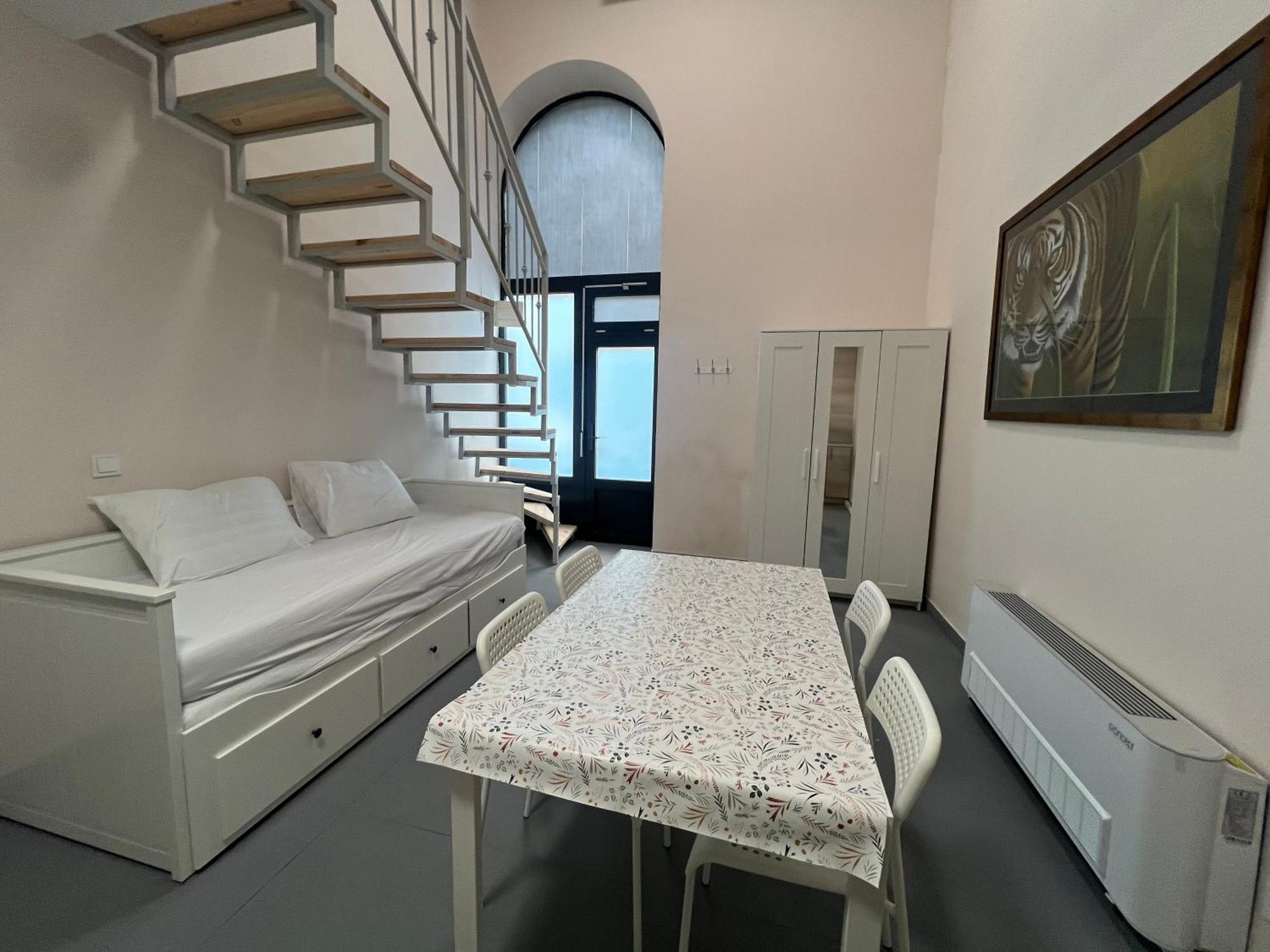 Iza-szondi Homes Apartamento