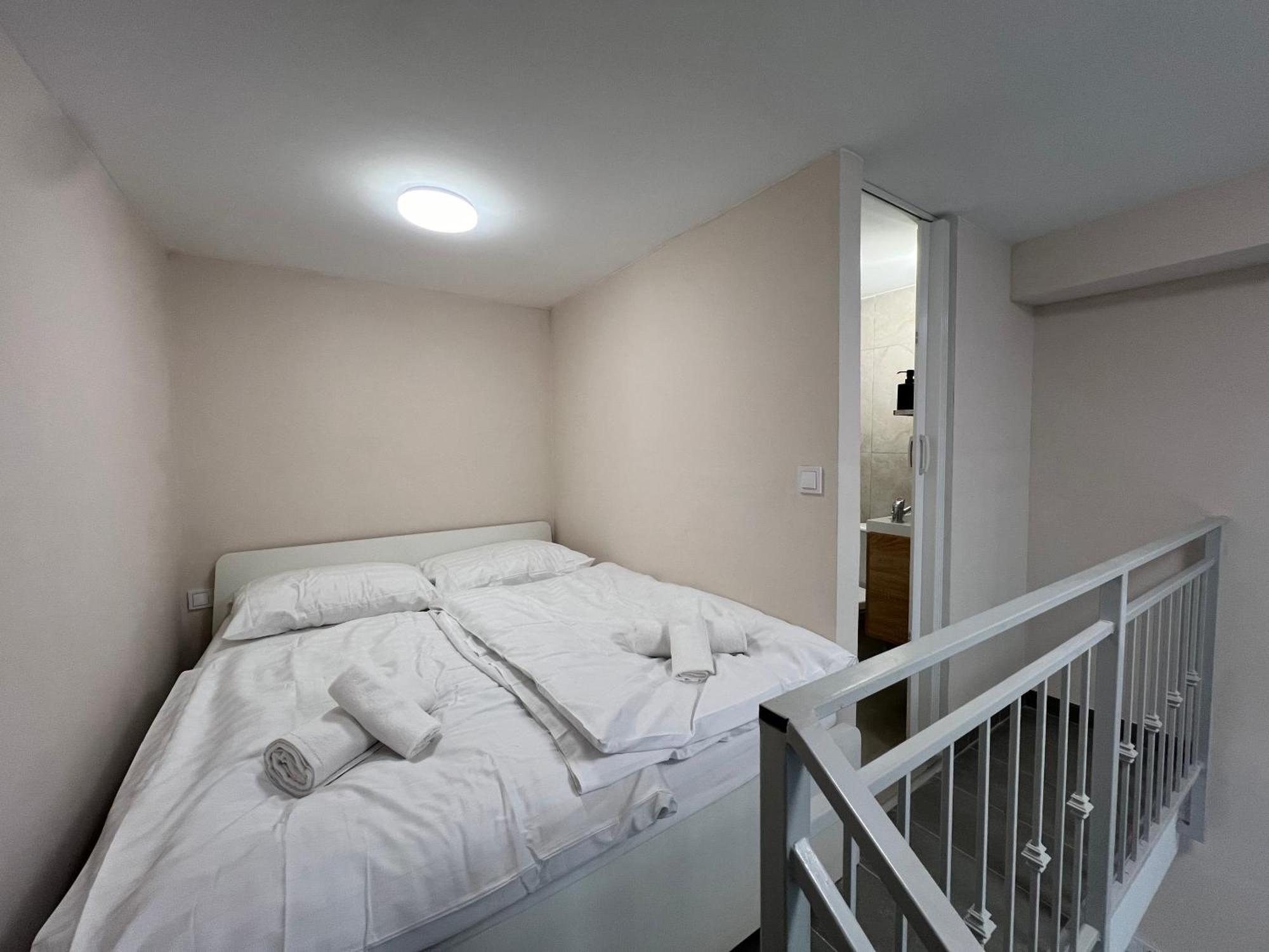 Apartment Iza-szondi Homes