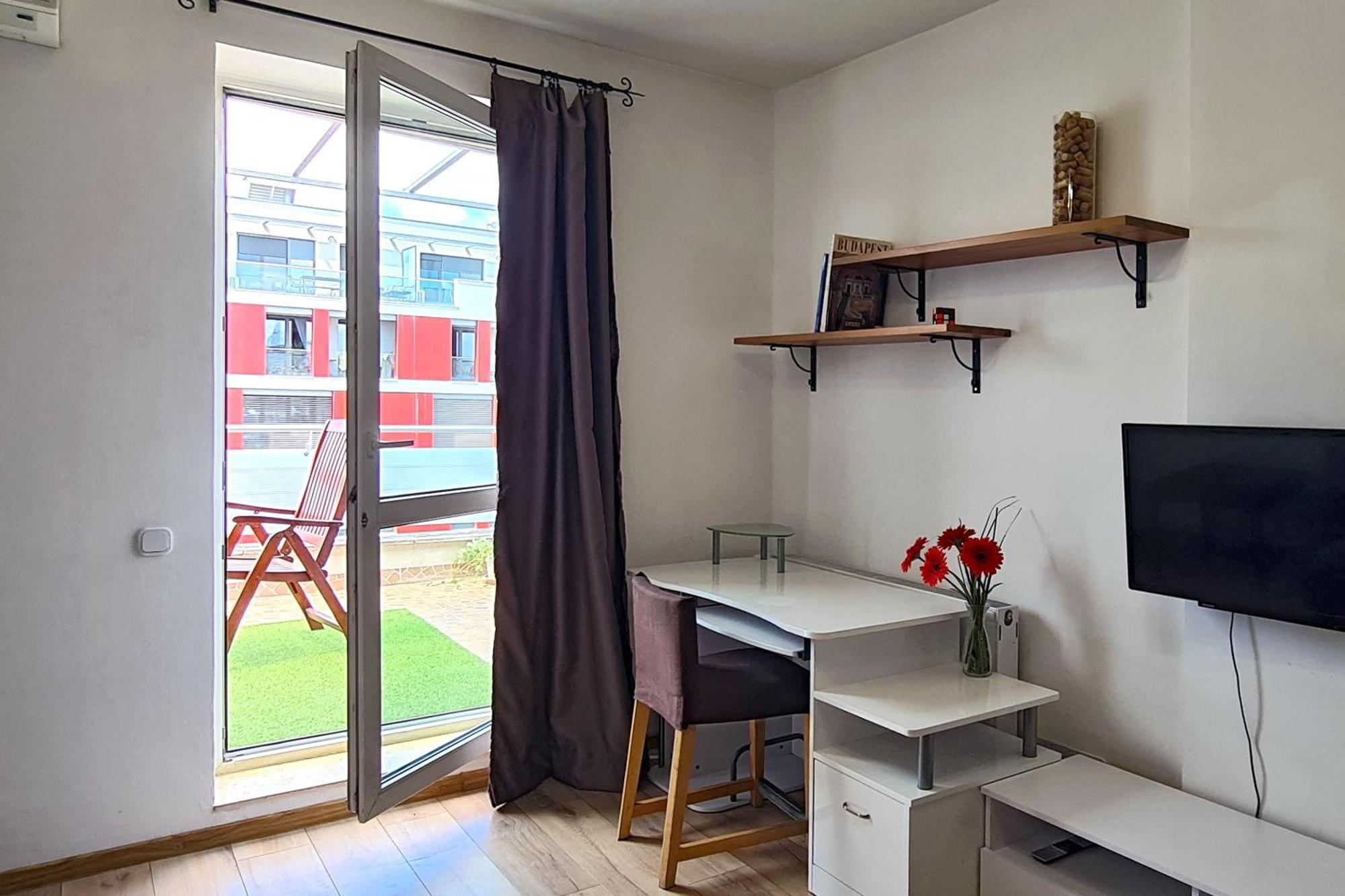 Calm Premium Apartment, Terrace & Garage Budapeszt