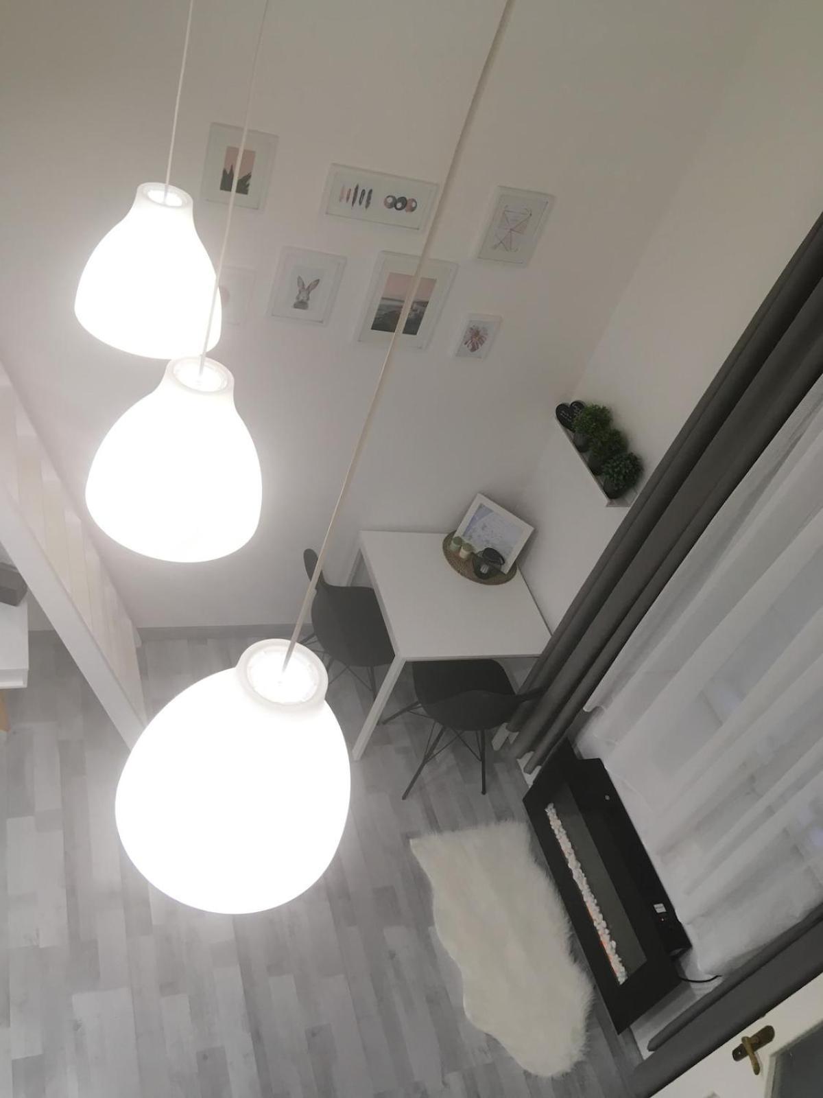 Black And White Apartman *