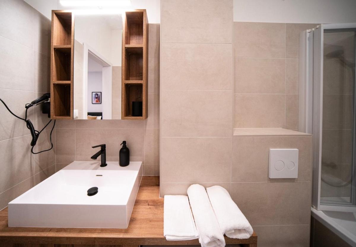 Petit Pearl - 2 People, Wifi, Tv, Ac Apartamento *