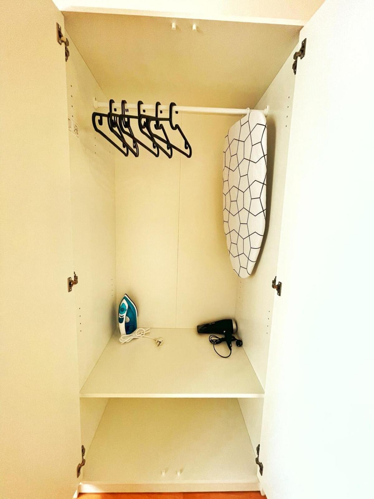 T11 Downtown Apartment *