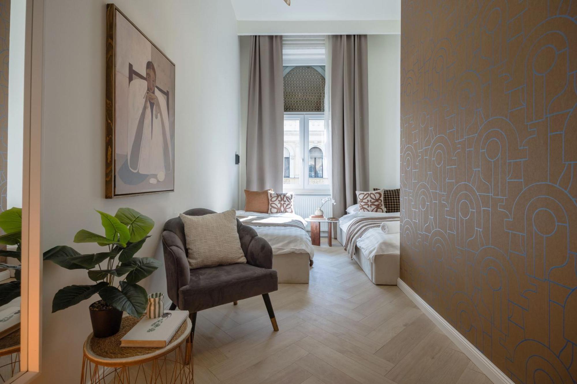 Spacious 5br By Opera, Liszt Ferenc & Centre Apartamento *